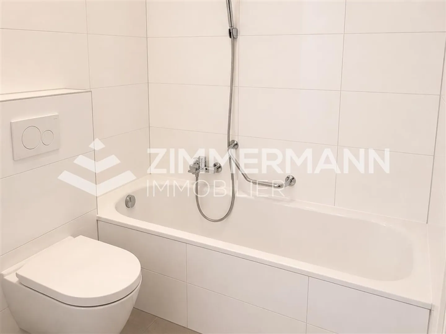 Geräumiges Appartement in ruhiger Lage - Foto 2 von 7