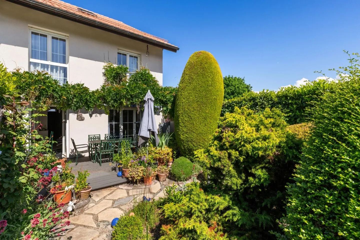 Elegant Duplex in Vich - Photo 1 of 13