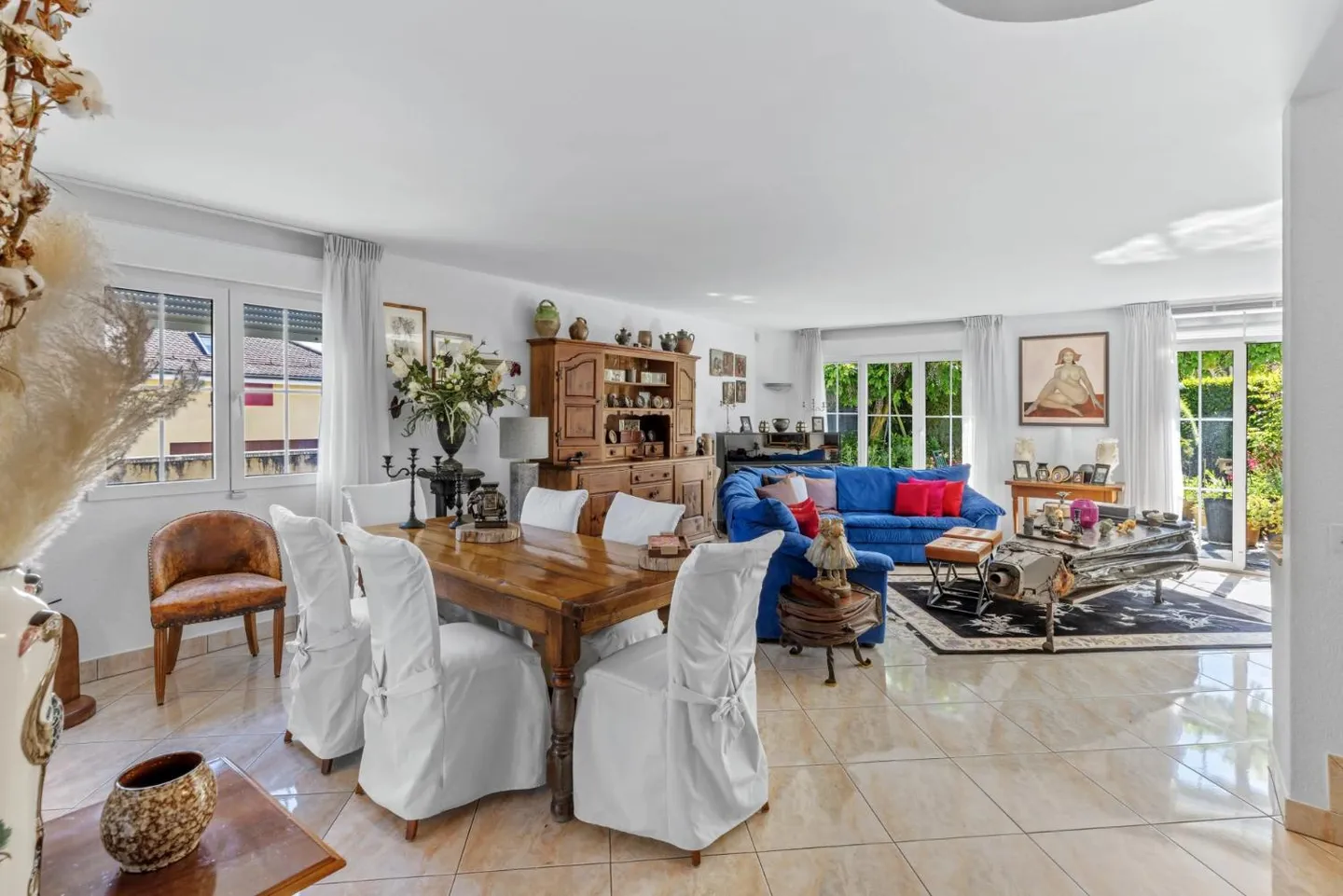 Elegant Duplex in Vich - Photo 2 of 13