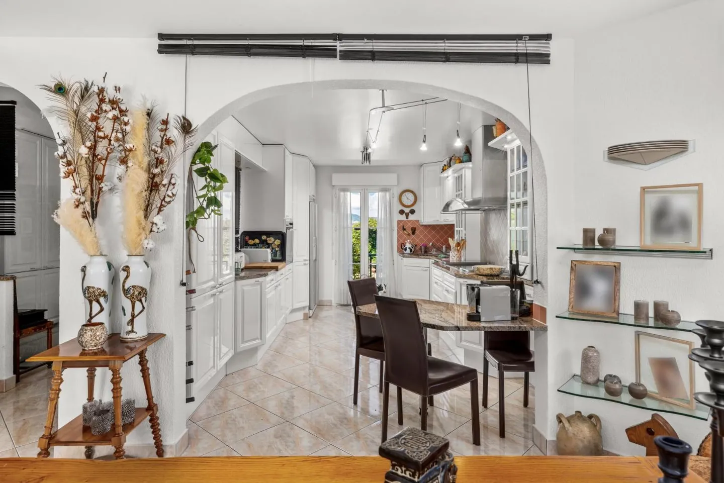 Elegant Duplex in Vich - Photo 4 of 13