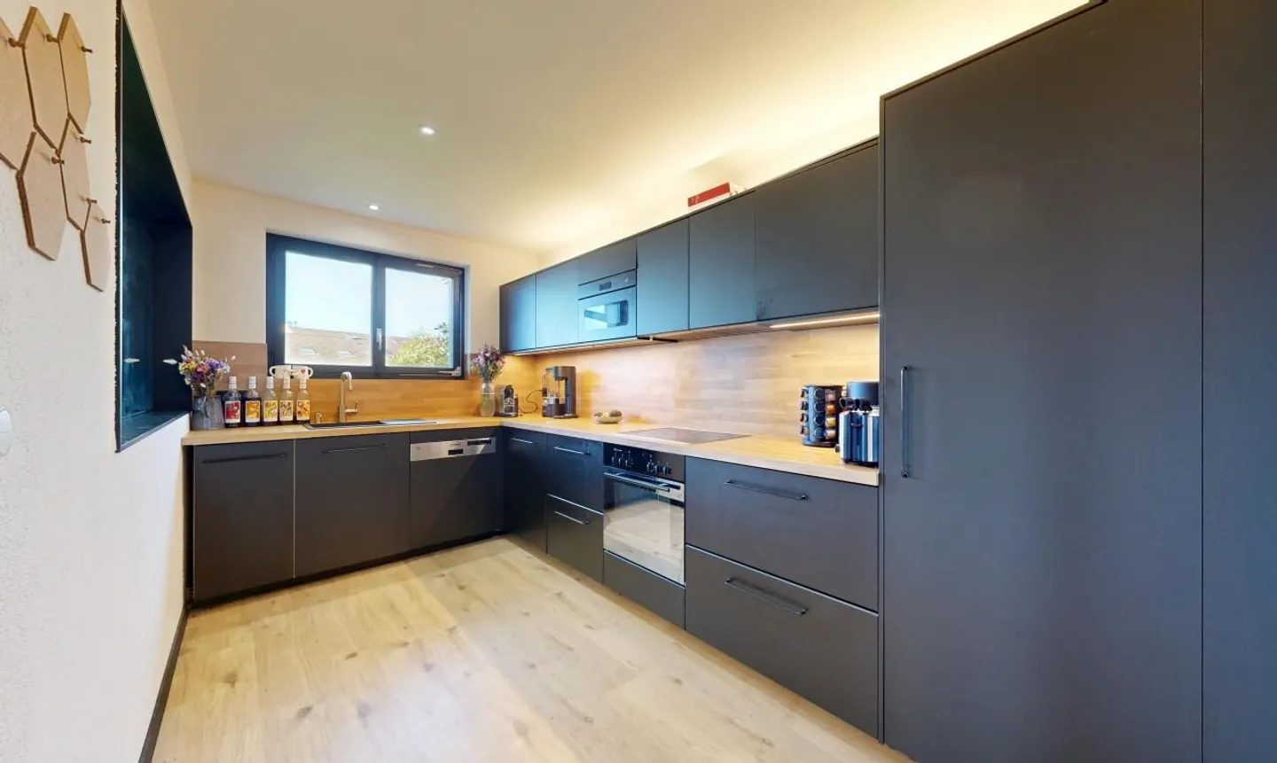 Wunderschönes renoviertes Einfamilienhaus - Foto 3 von 11