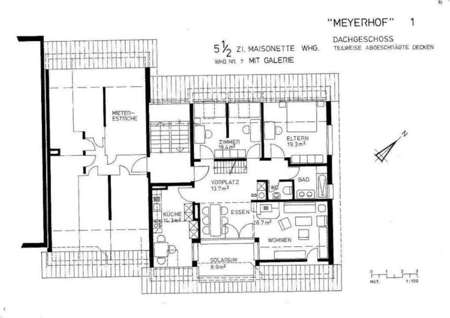 Appartamento familiare spazioso con layout originale - Foto 8 di 9