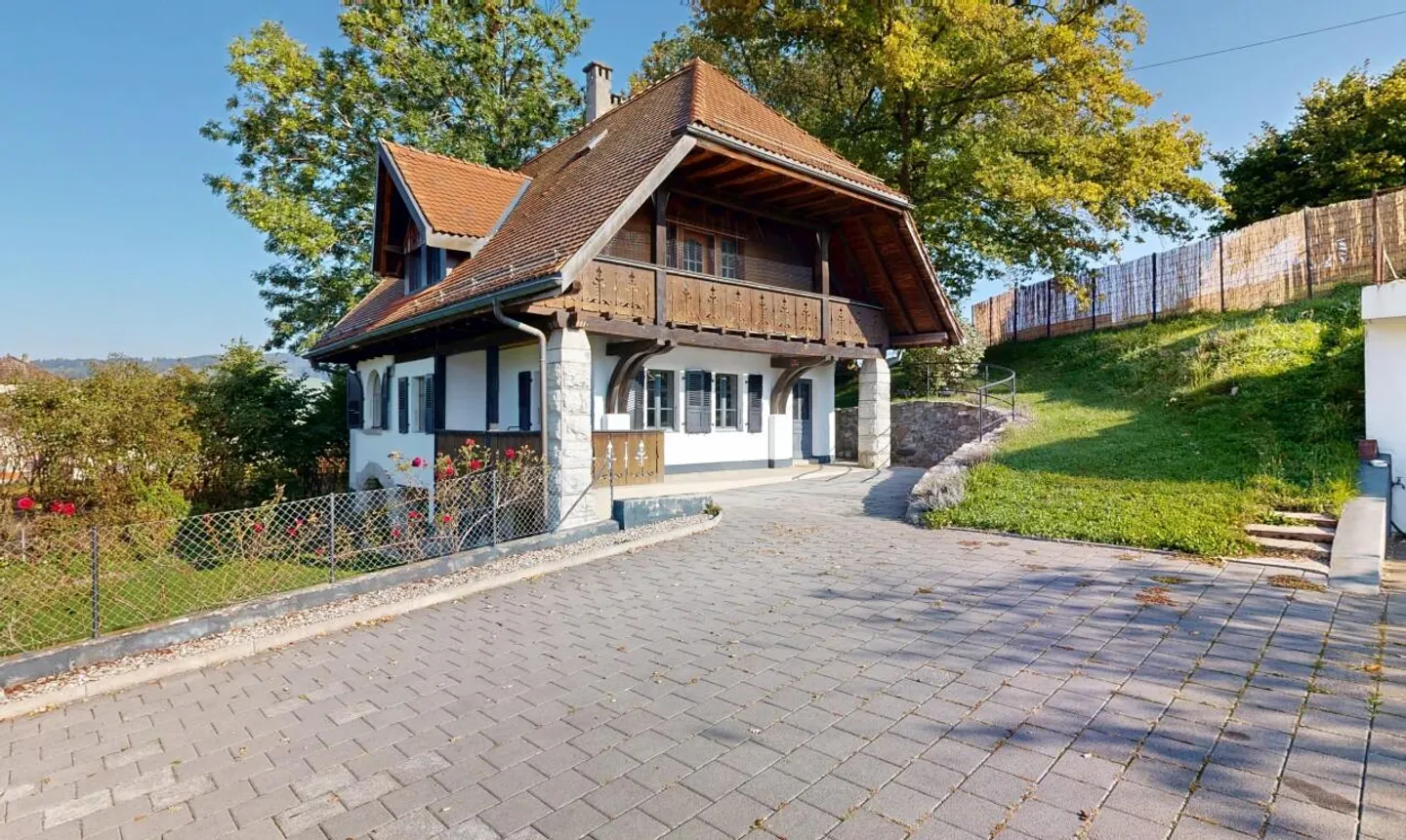 Wunderschönes renoviertes Einfamilienhaus - Foto 1 von 11