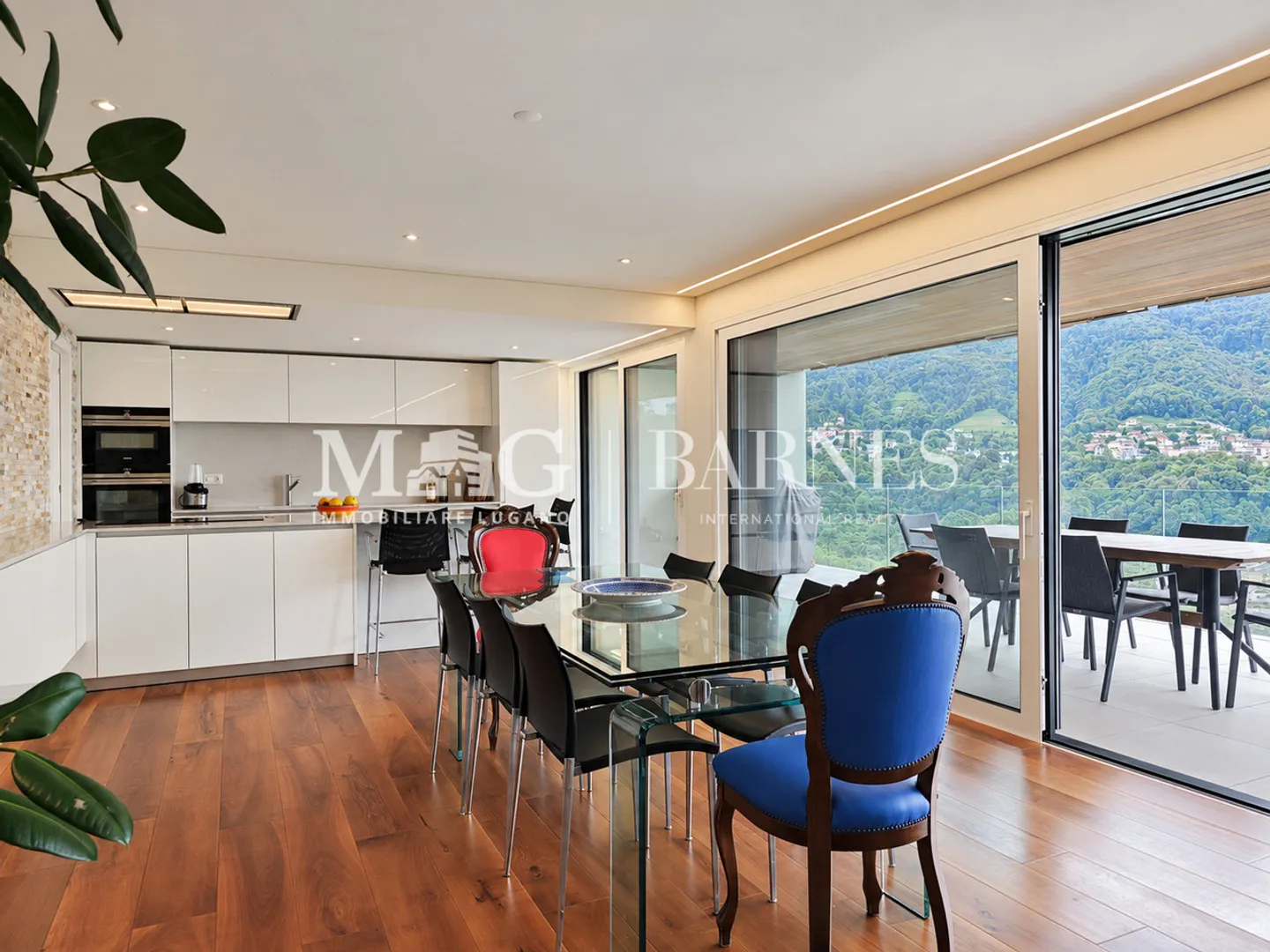 Lugano, Canobbio: Modern 4.5 Room Penthouse with Lake View and Large Terrace - Photo 6 of 8