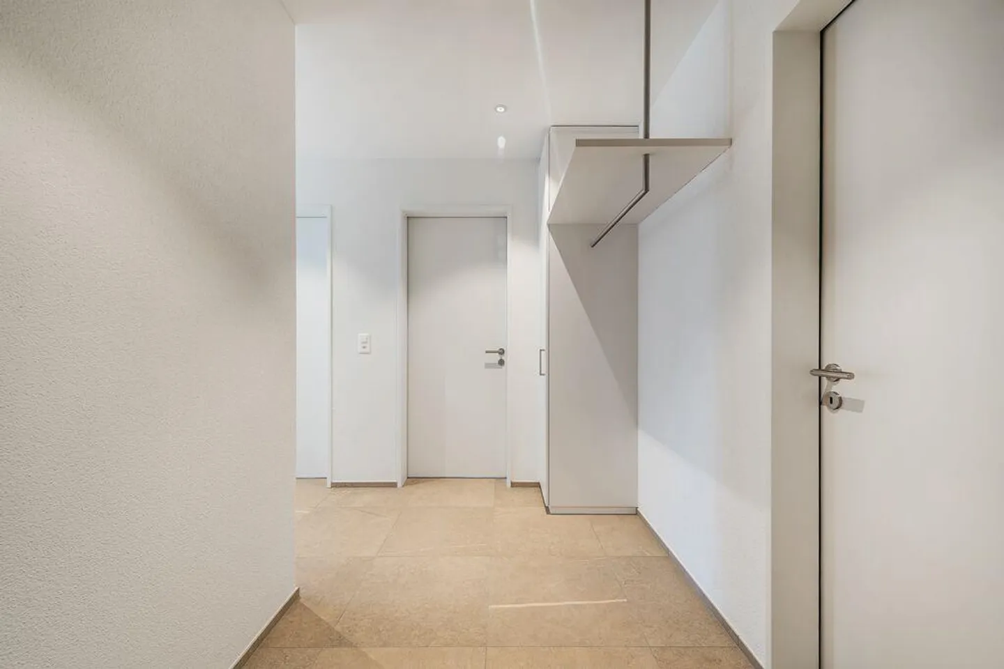 Modernes Apartment mit Bergblick - Foto 2 von 11