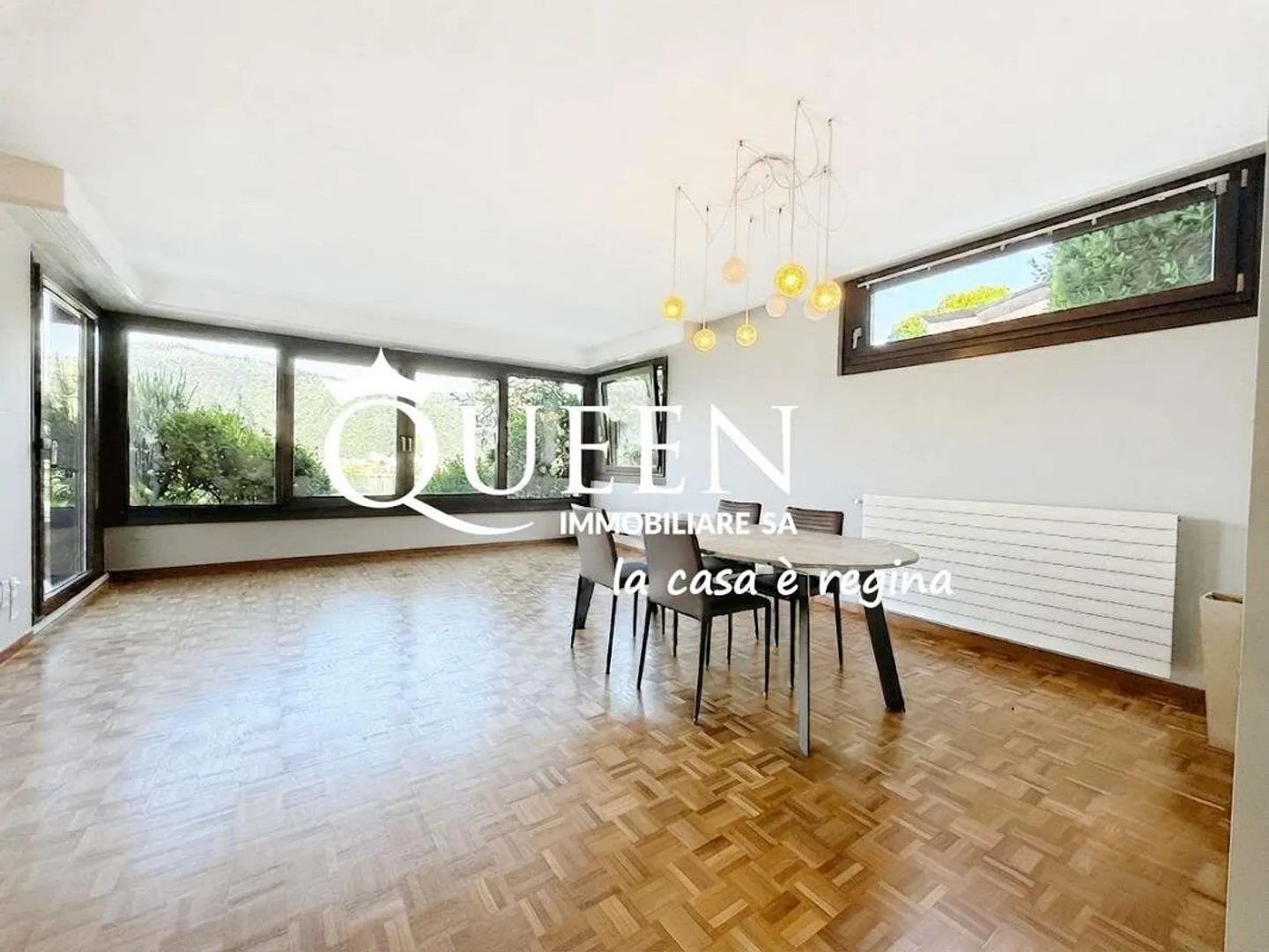 Bissone : appartement 4.5 pièces, 150 m², vue sur le lac, jardin, porche - Photo 2 sur 13