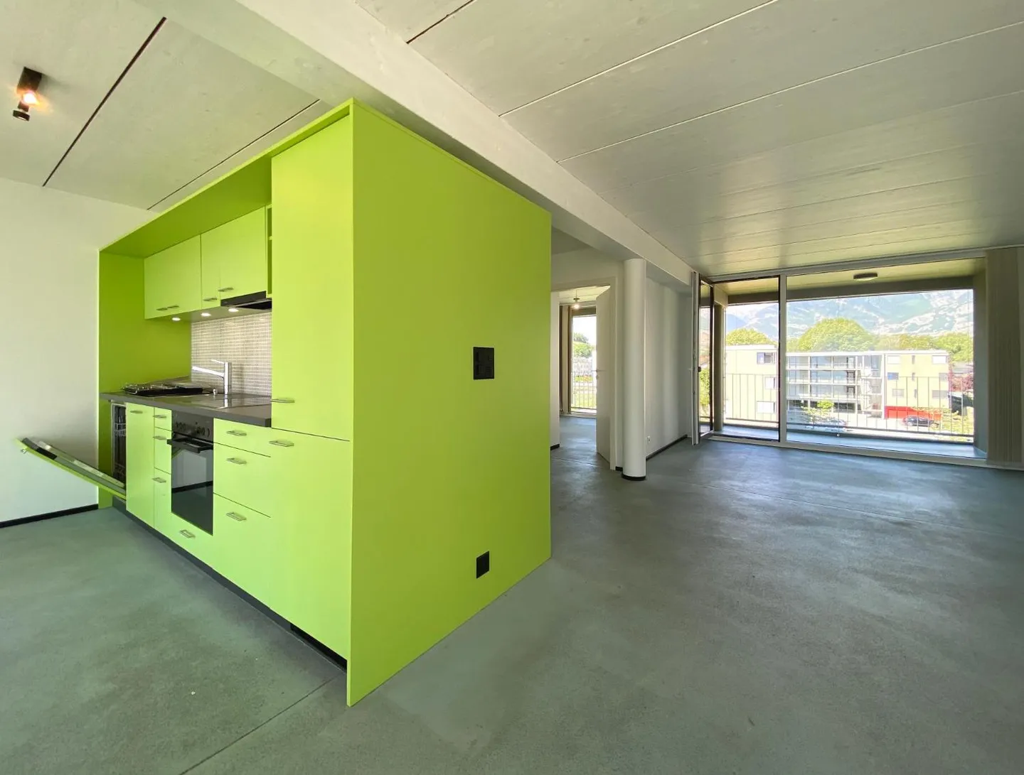 Letzte Etage 2.5 Zimmer - Foto 2 von 6