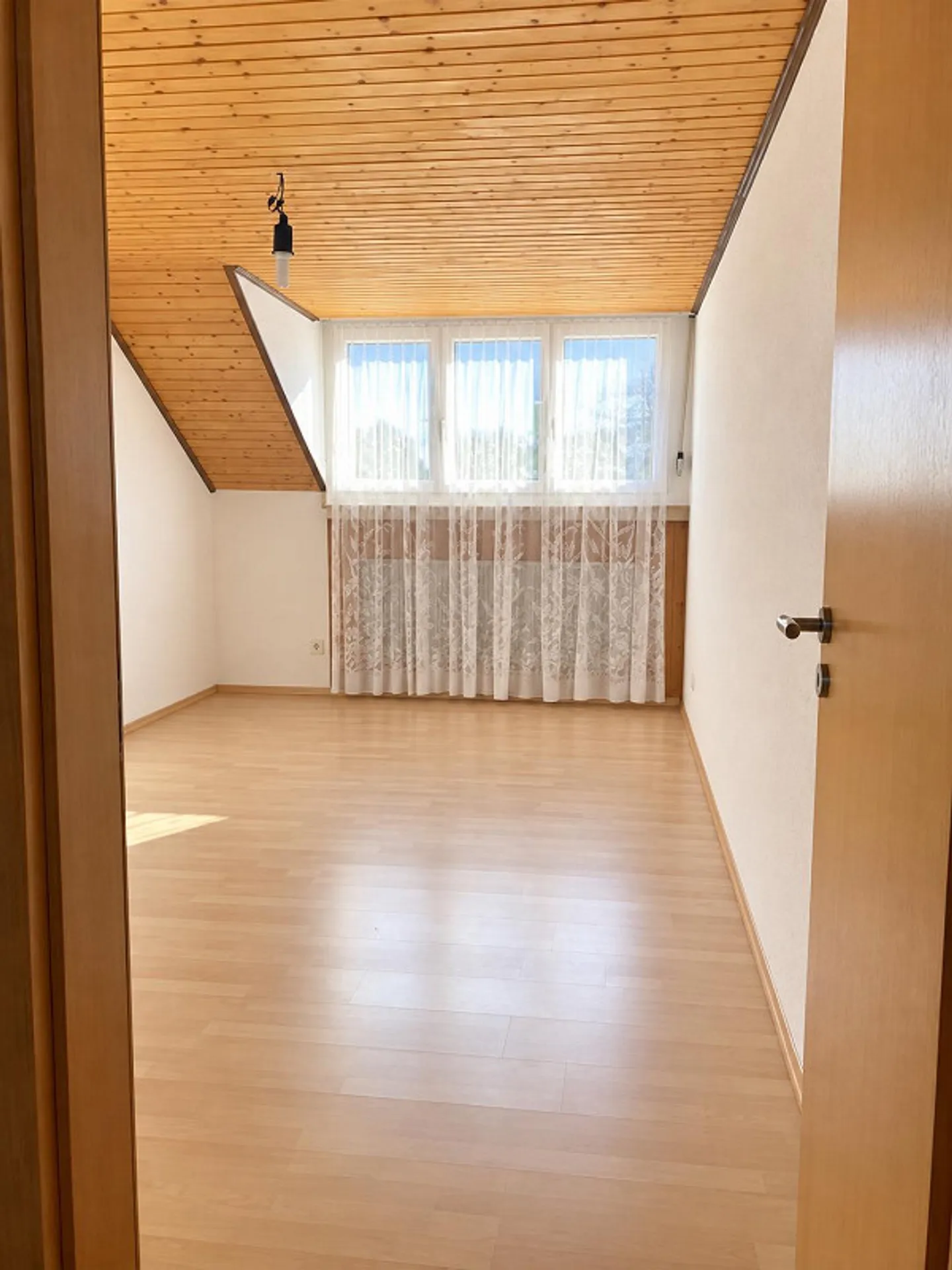 Appartement sous les combles de 3,5 pièces - Photo 8 sur 14