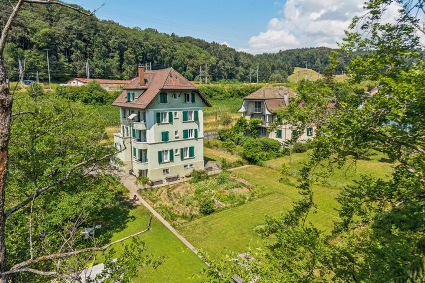 Investment Property in Lavaux - Photo 1 of 8