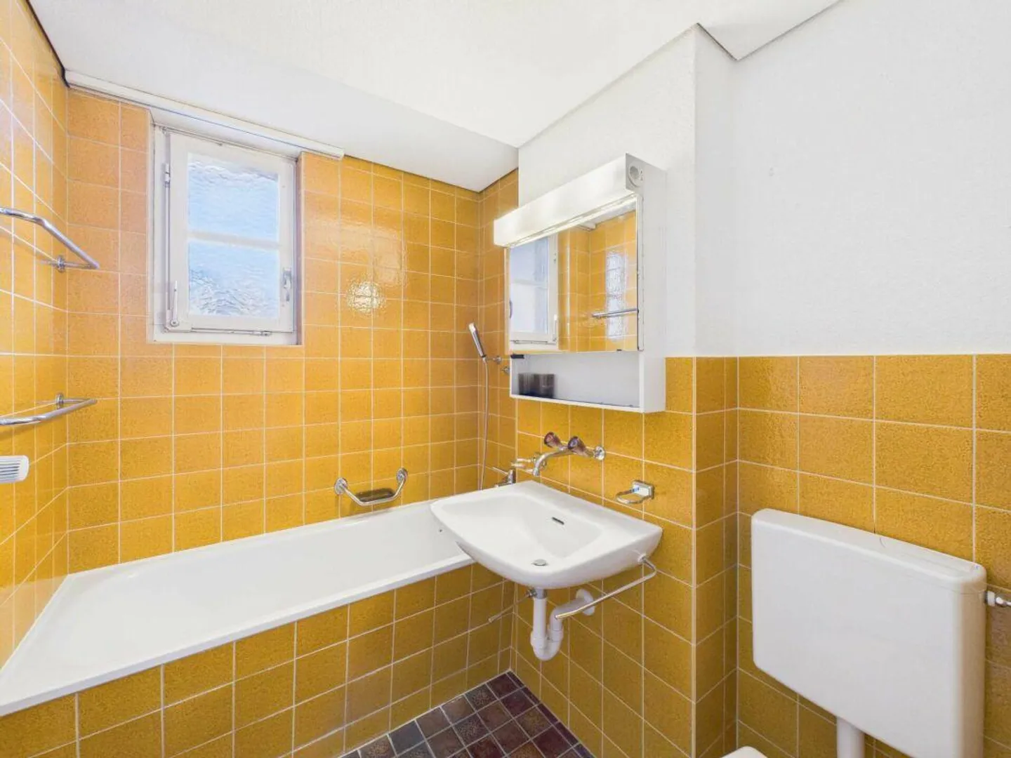 Charming 5-room apartment in a central location in Wil - Photo 4 of 10