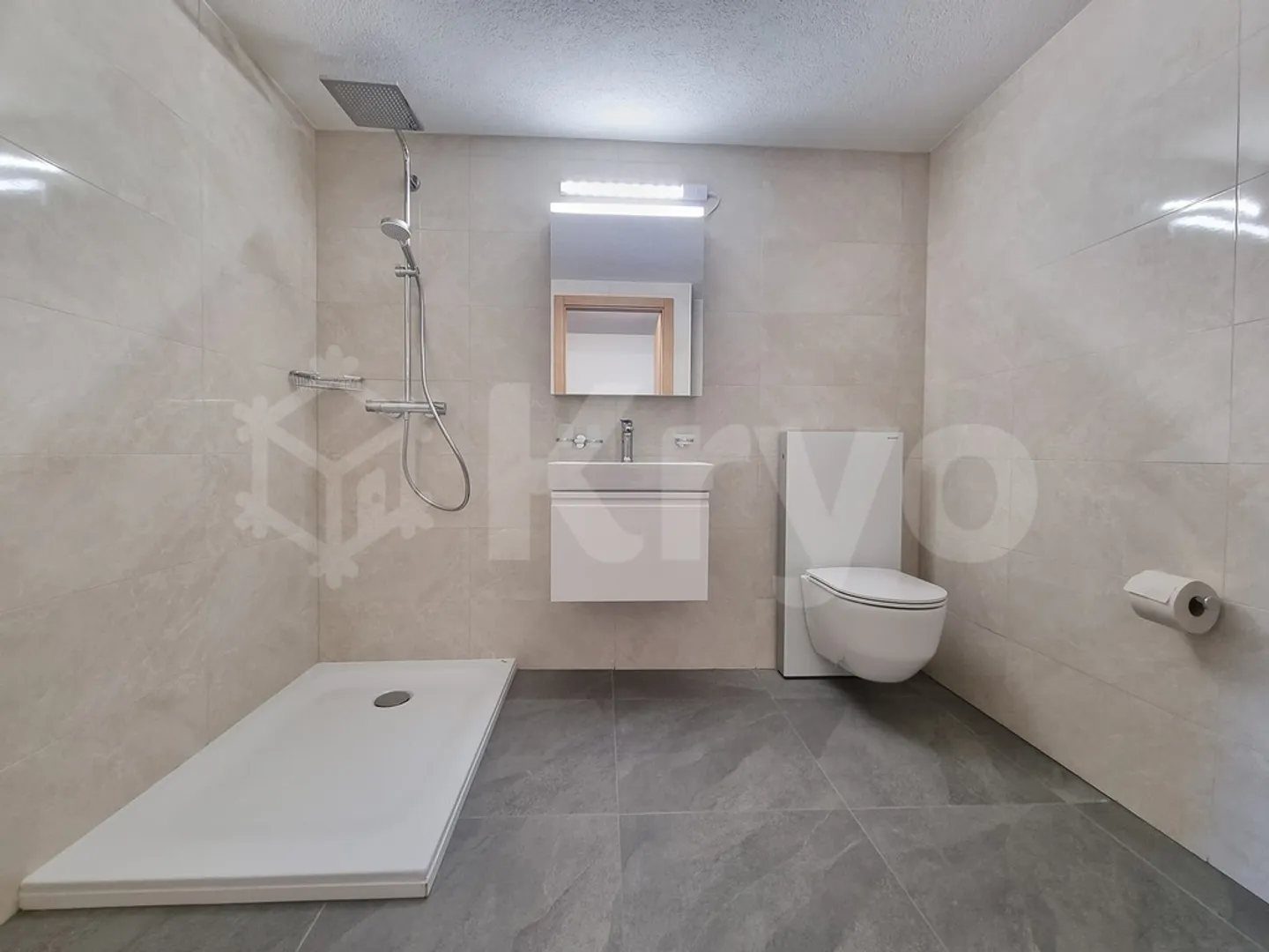 Proprietà commerciale funzionale e completamente attrezzata - Foto 6 di 8