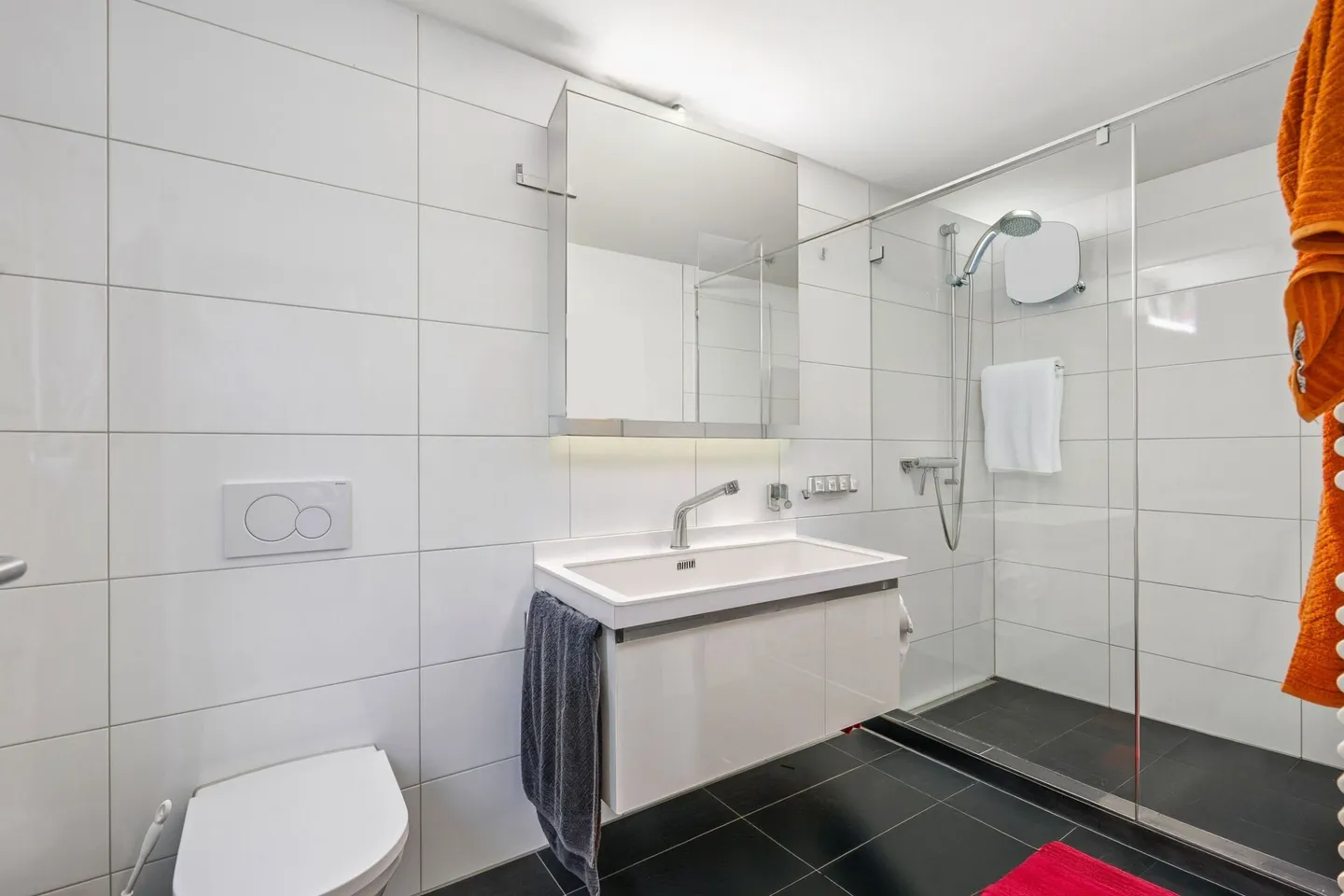 Detached 6.5-room single-family house with garden - Photo 8 of 11