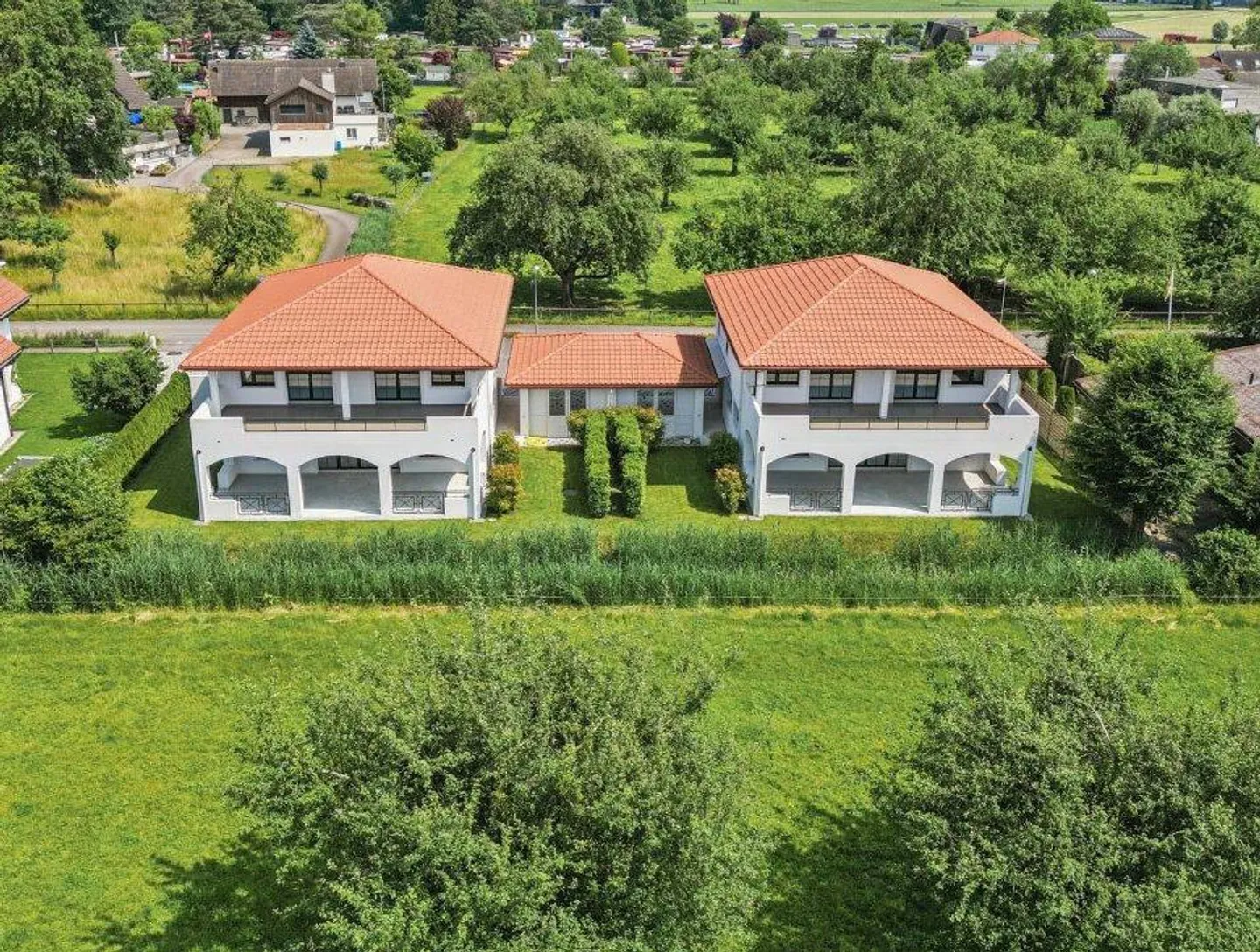 NOUVEAU BÂTIMENT Maison individuelle dans un emplacement TOP - Photo 2 sur 9