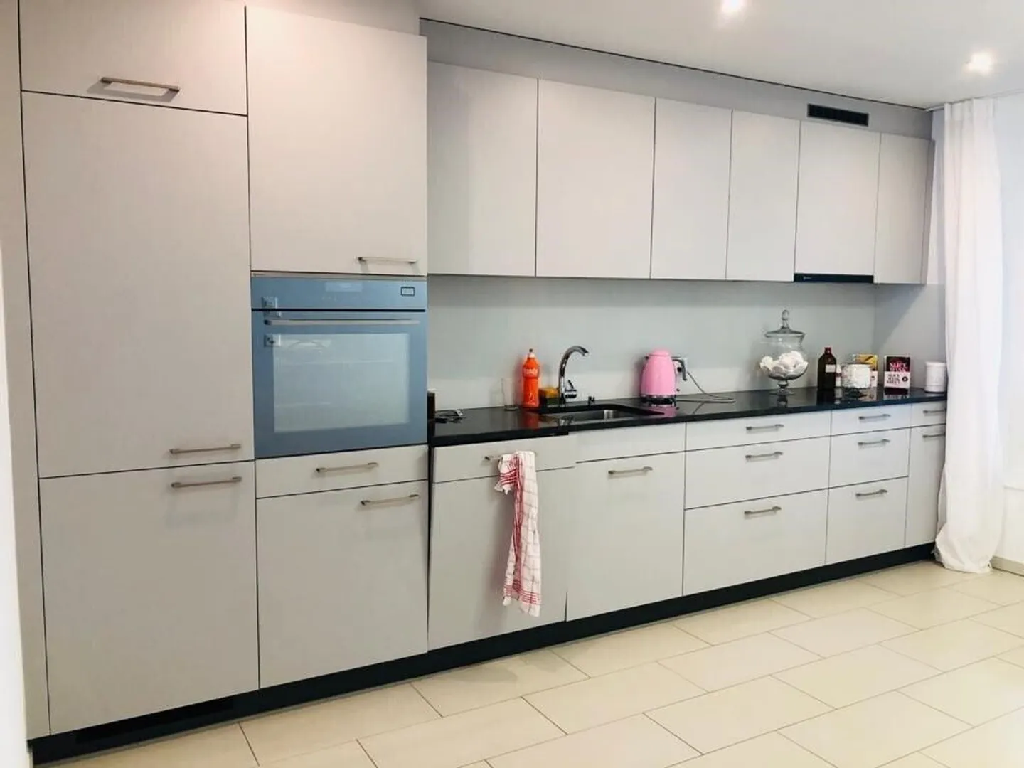 Timeless 3.5 room apartment for rent in Ilanz! - Photo 2 of 8