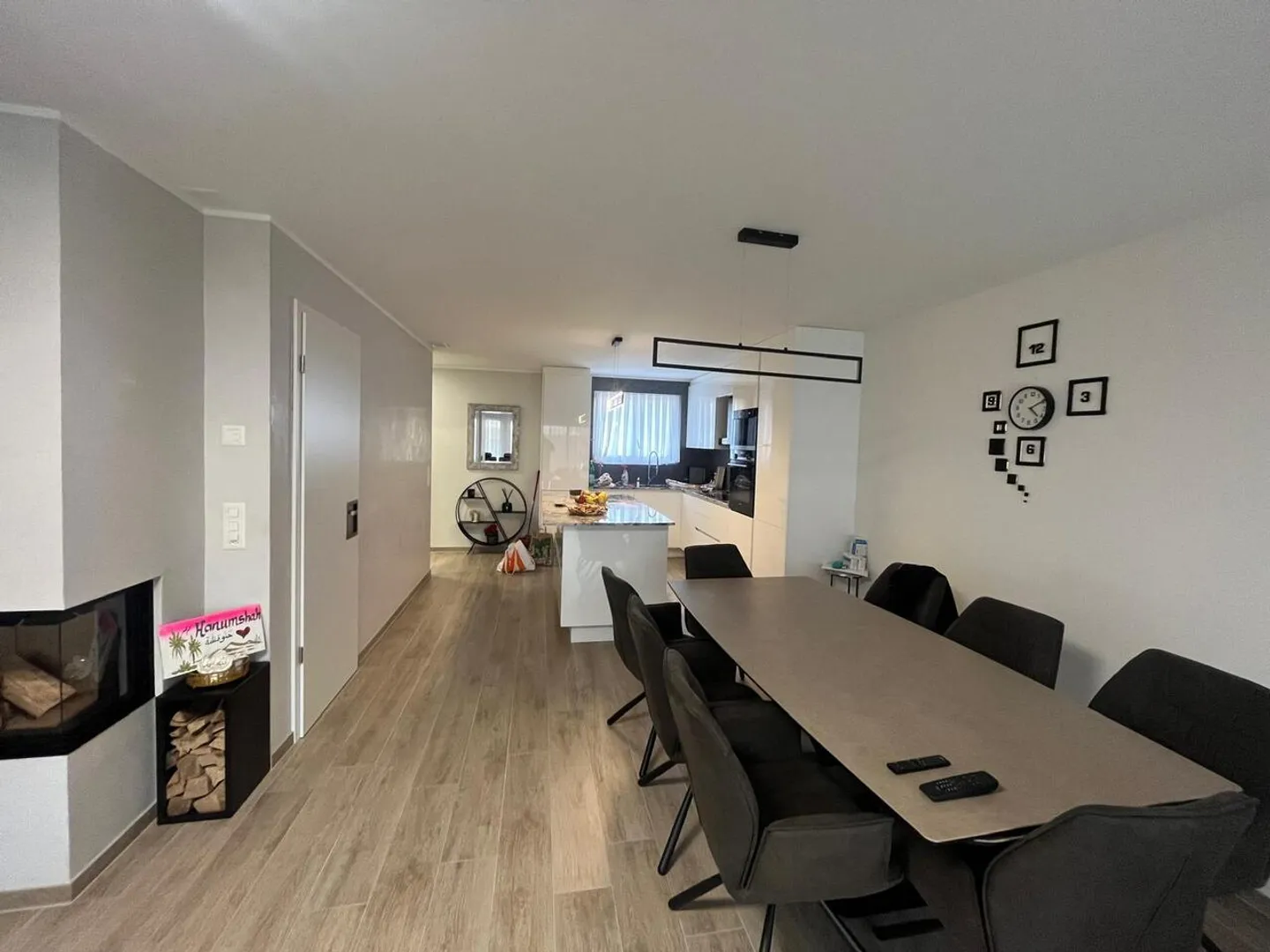 Villa Moderna con 4,5 stanze e 131 m2 di spazio abitabile + 2 posti auto interni - Foto 3 di 15