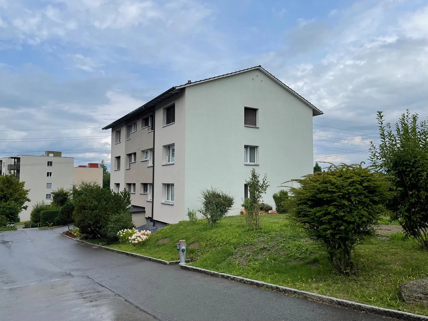 4 Room Apartment with a View of the Green - Photo 2 of 12