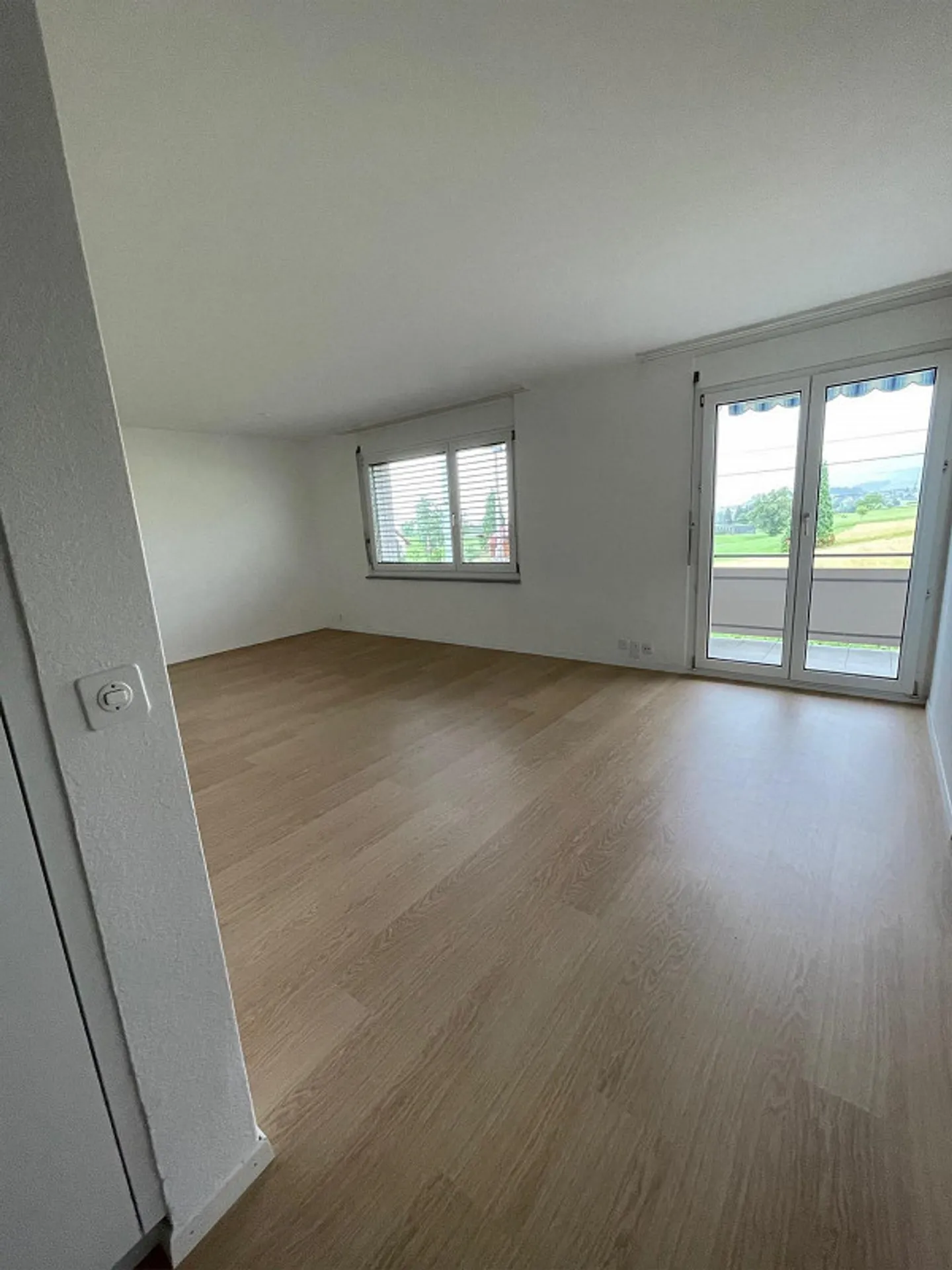 4 Room Apartment with a View of the Green - Photo 6 of 12