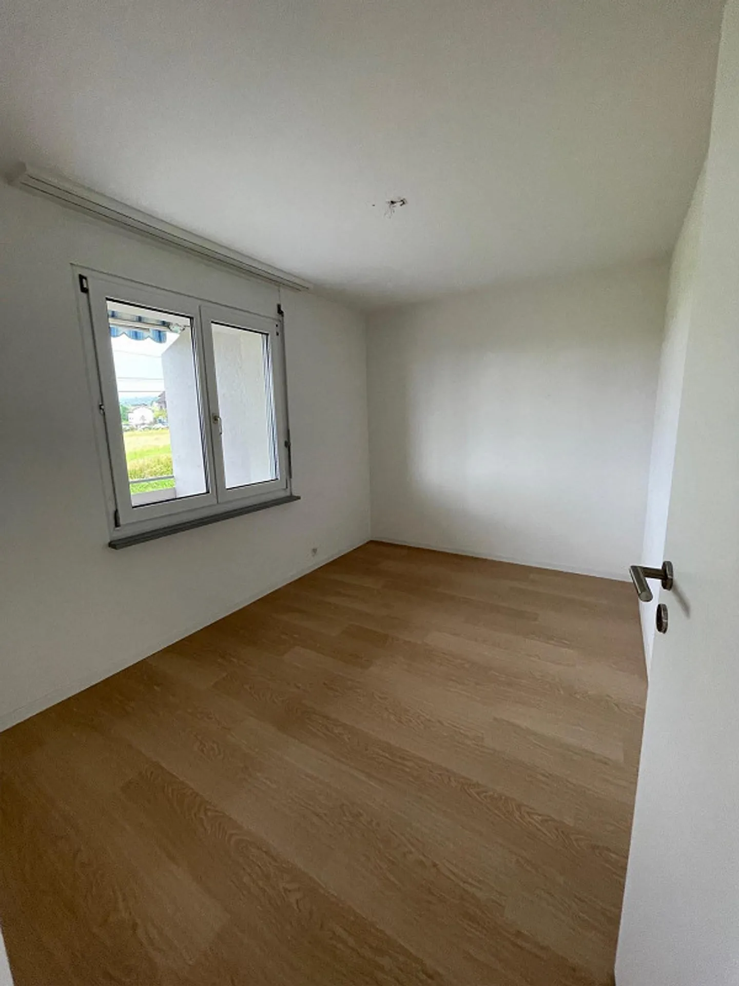 4 Room Apartment with a View of the Green - Photo 7 of 12