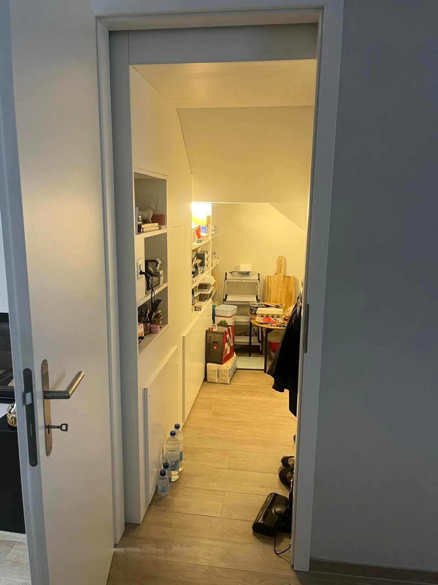 Villa Moderna con 4,5 stanze e 131 m2 di spazio abitabile + 2 posti auto interni - Foto 13 di 15