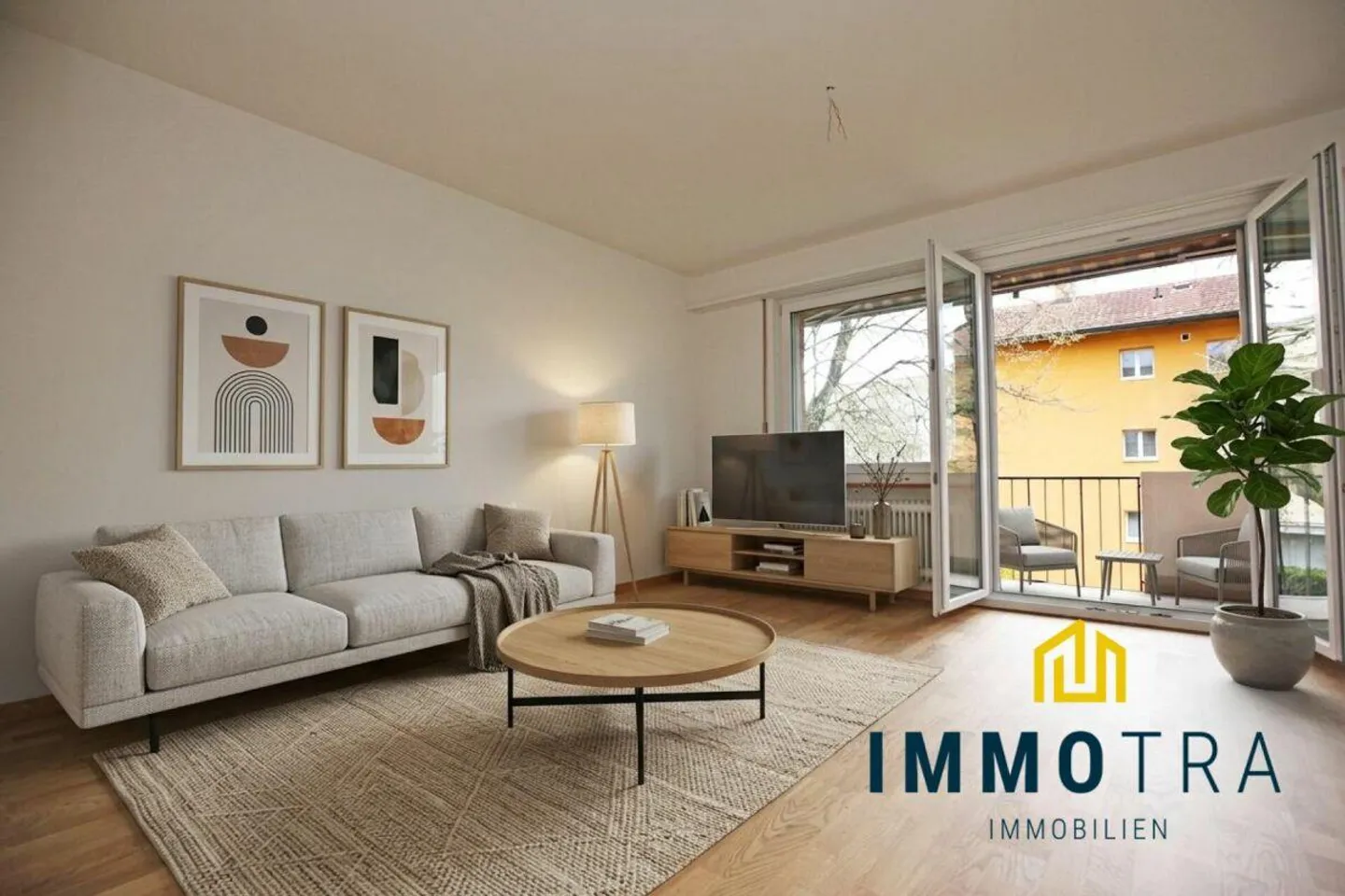 4-room apartment - freshly renovated - Photo 1 of 12