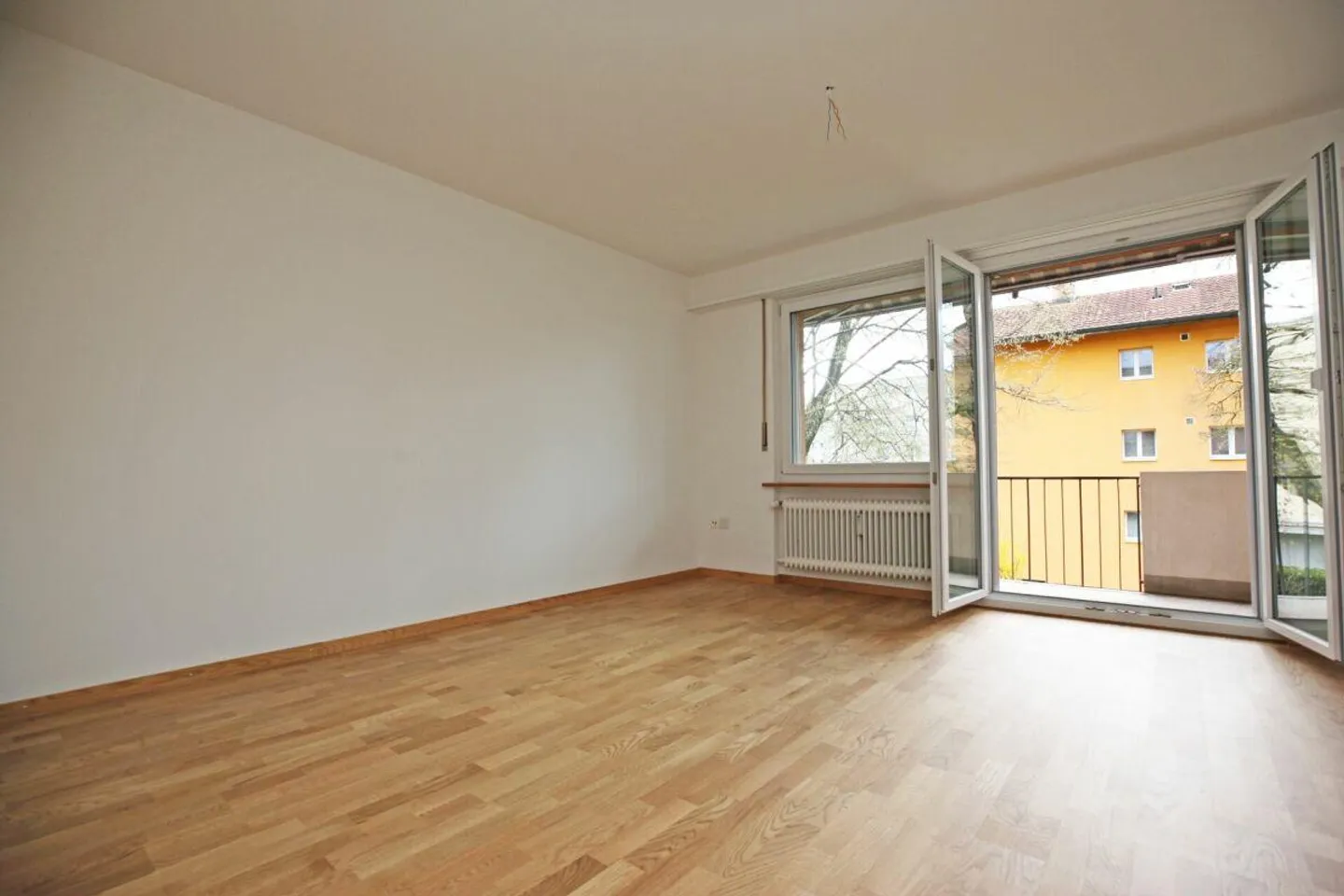 4-room apartment - freshly renovated - Photo 5 of 12