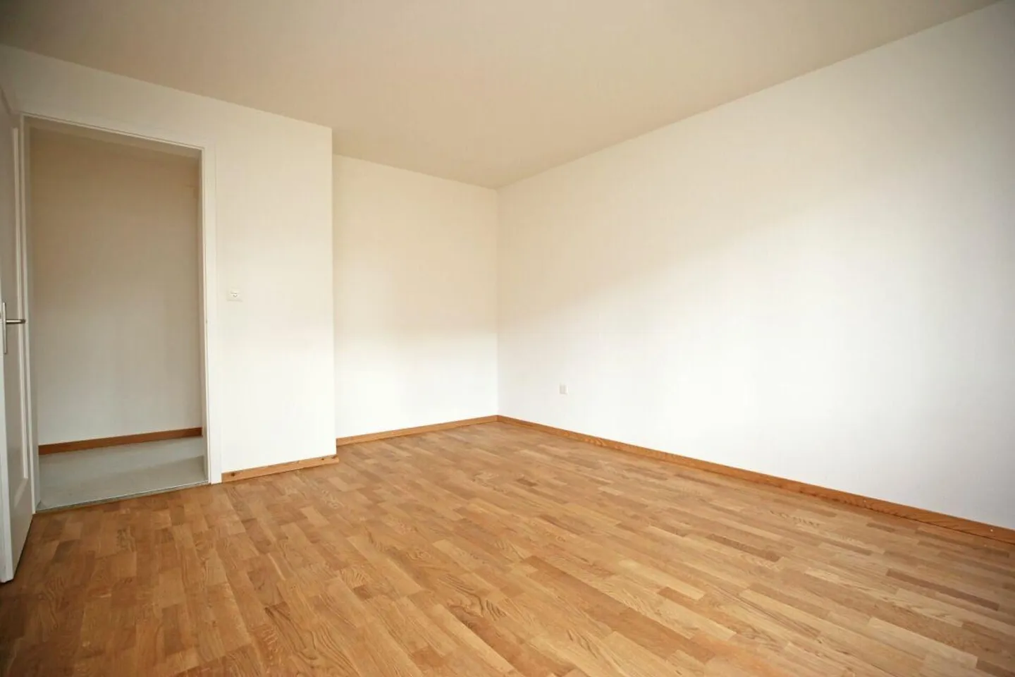 4-room apartment - freshly renovated - Photo 7 of 12