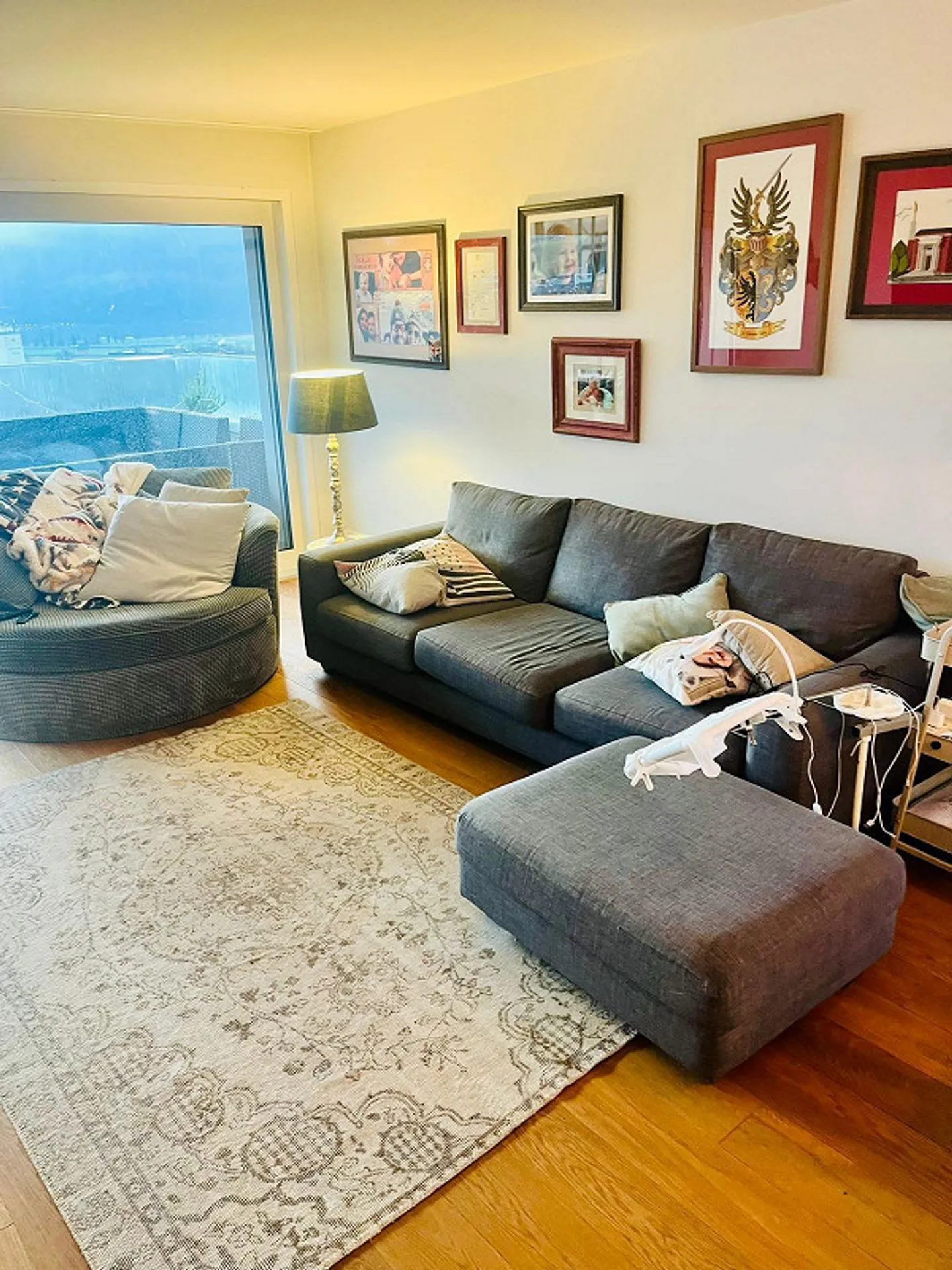 Elegante Attikawohnung mit Seeblick - Foto 3 von 9