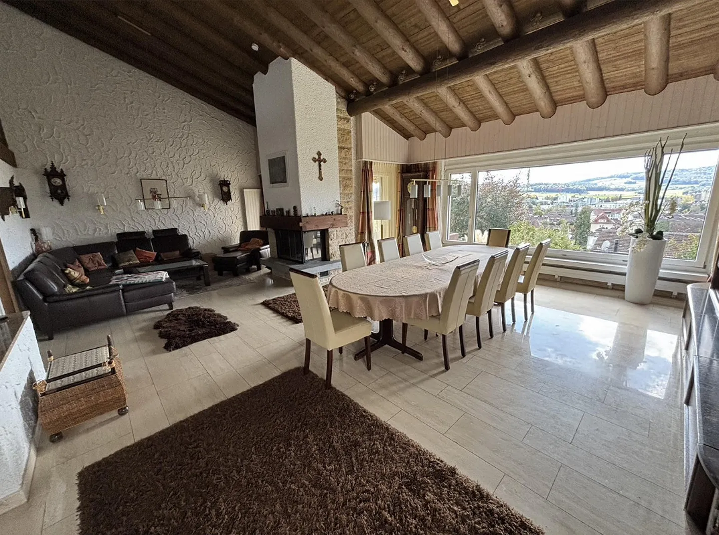 YOUR NEW HOME IN A SUNNY AND FAMILY-FRIENDLY LOCATION - Photo 5 of 12