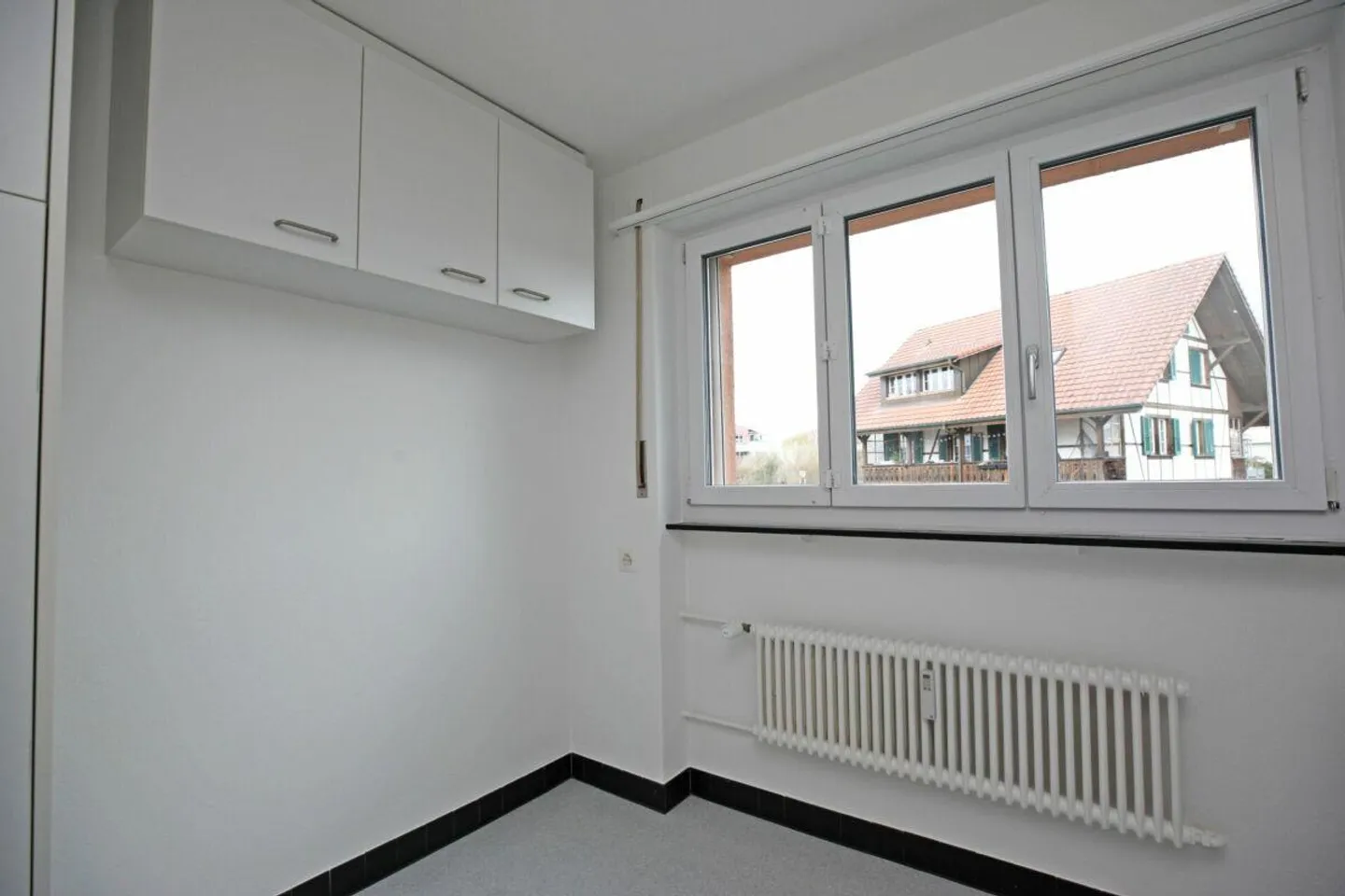 4-room apartment - freshly renovated - Photo 10 of 12