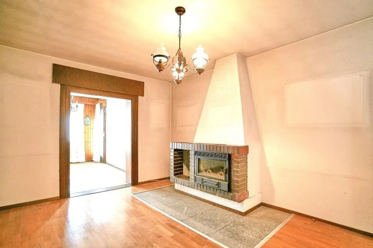 casa di 4 1/2 locali con grande giardino - Foto 2 di 34