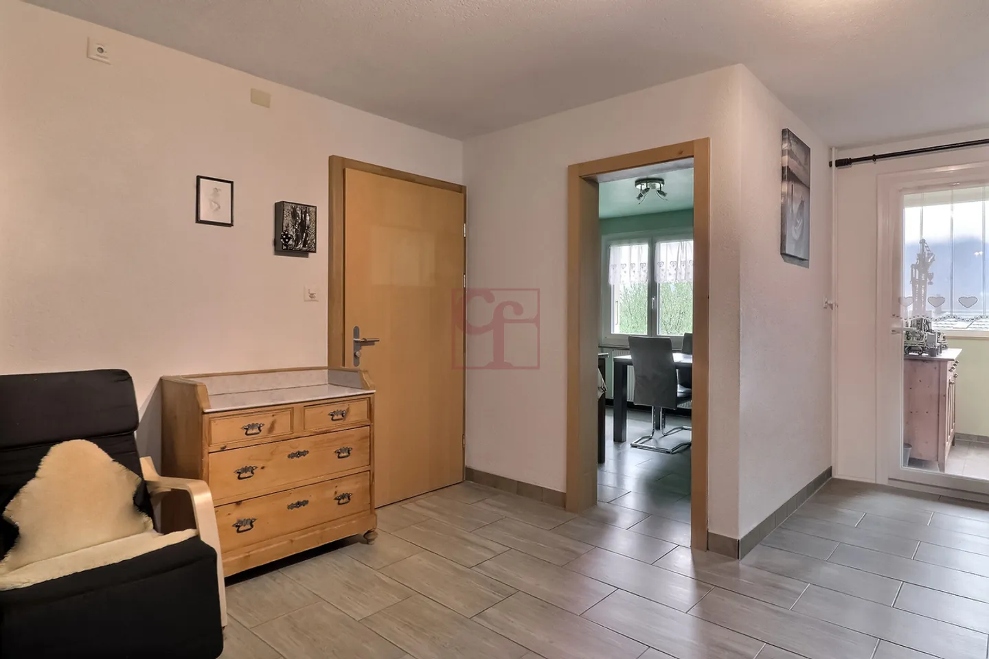 Le Pâquier - Maison familiale avec deux appartements - Photo 6 sur 12