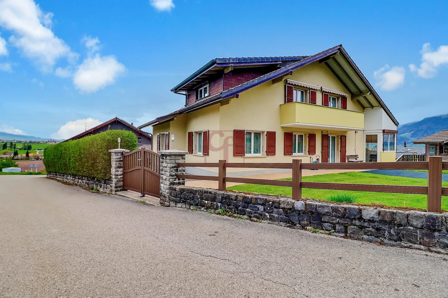 Le Pâquier - Maison familiale avec deux appartements - Photo 9 sur 12