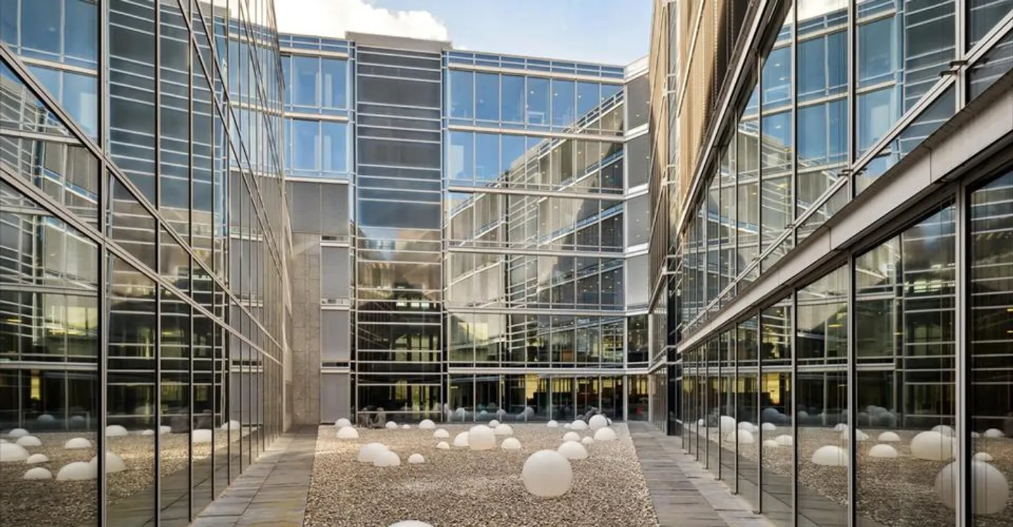 Office space for rent - Photo 4 of 9