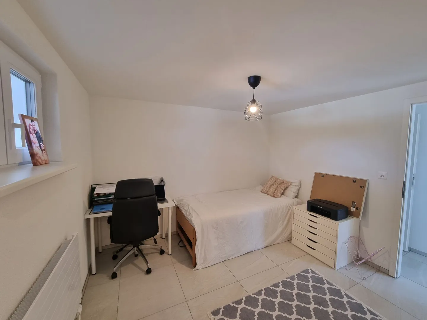 Casa unifamiliare 6.5 locali - completamente ristrutturata, camino, aria condizionata, 3 bagni, 7 posti auto - Foto 15 di 16