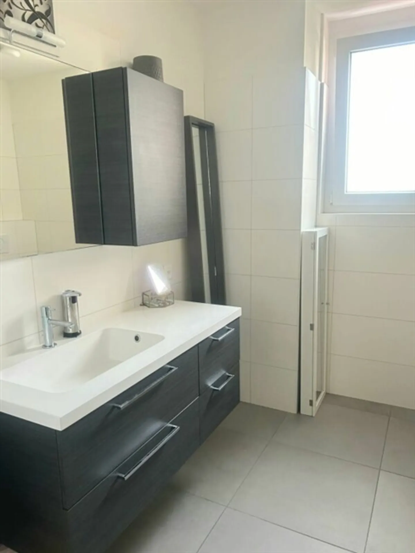 LOCARNO - APPARTEMENT 4.5 CHAMBRES AVEC JARDIN PRIVÉ À VENDRE - Photo 13 sur 20