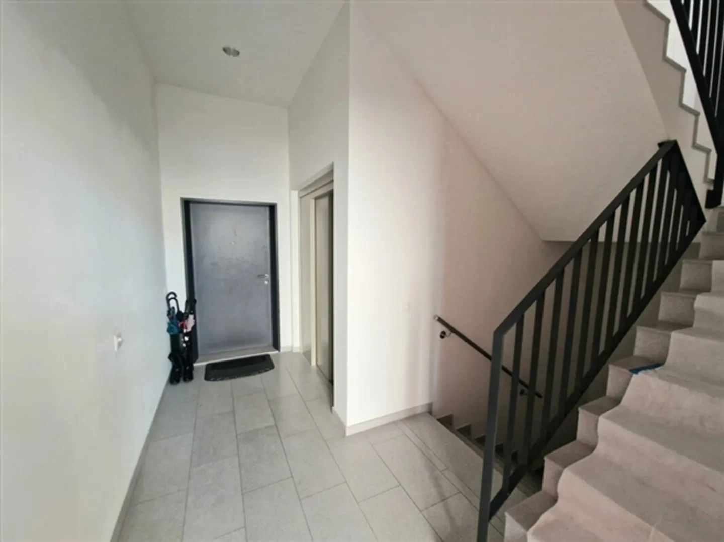 LOCARNO - APPARTEMENT 4.5 CHAMBRES AVEC JARDIN PRIVÉ À VENDRE - Photo 15 sur 20