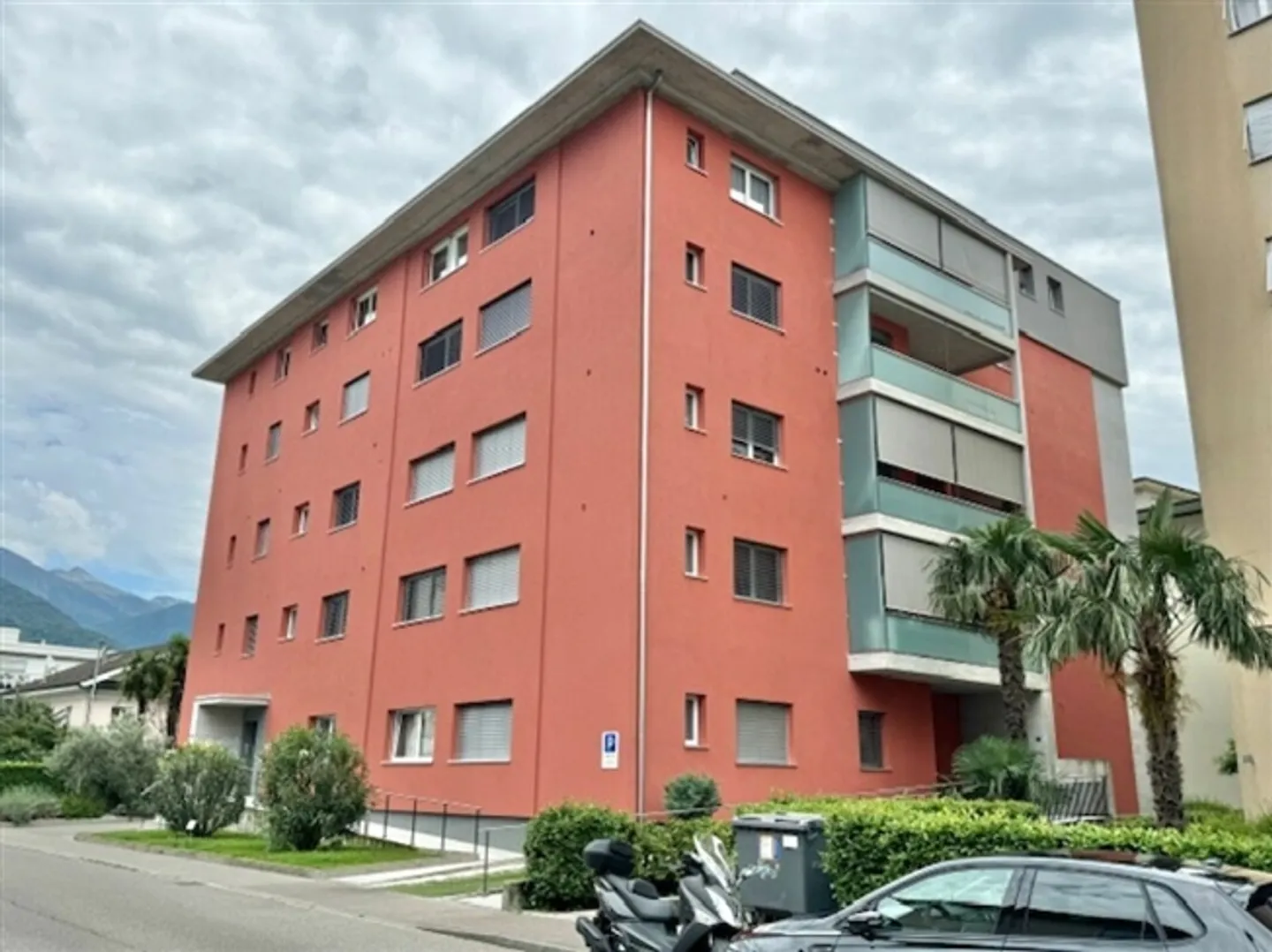 LOCARNO - APPARTEMENT 4.5 CHAMBRES AVEC JARDIN PRIVÉ À VENDRE - Photo 18 sur 20