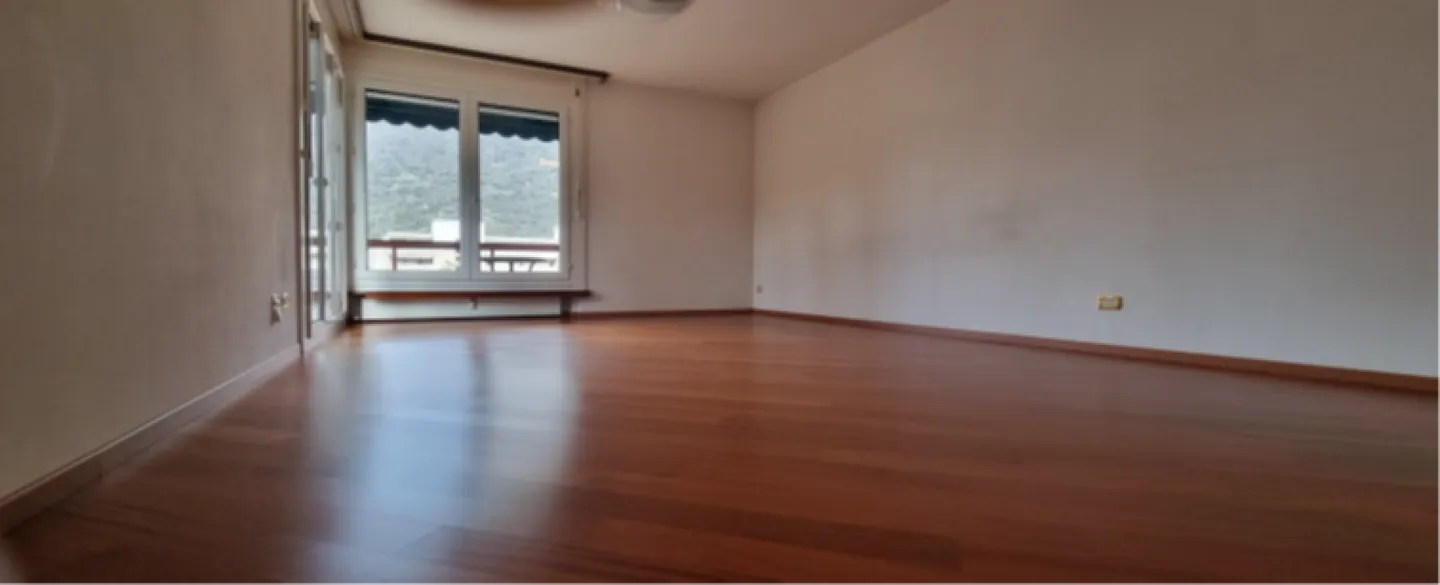 Ampio 3.5 locali con terrazza - posizione privilegiata a Bellinzona - Foto 6 di 9