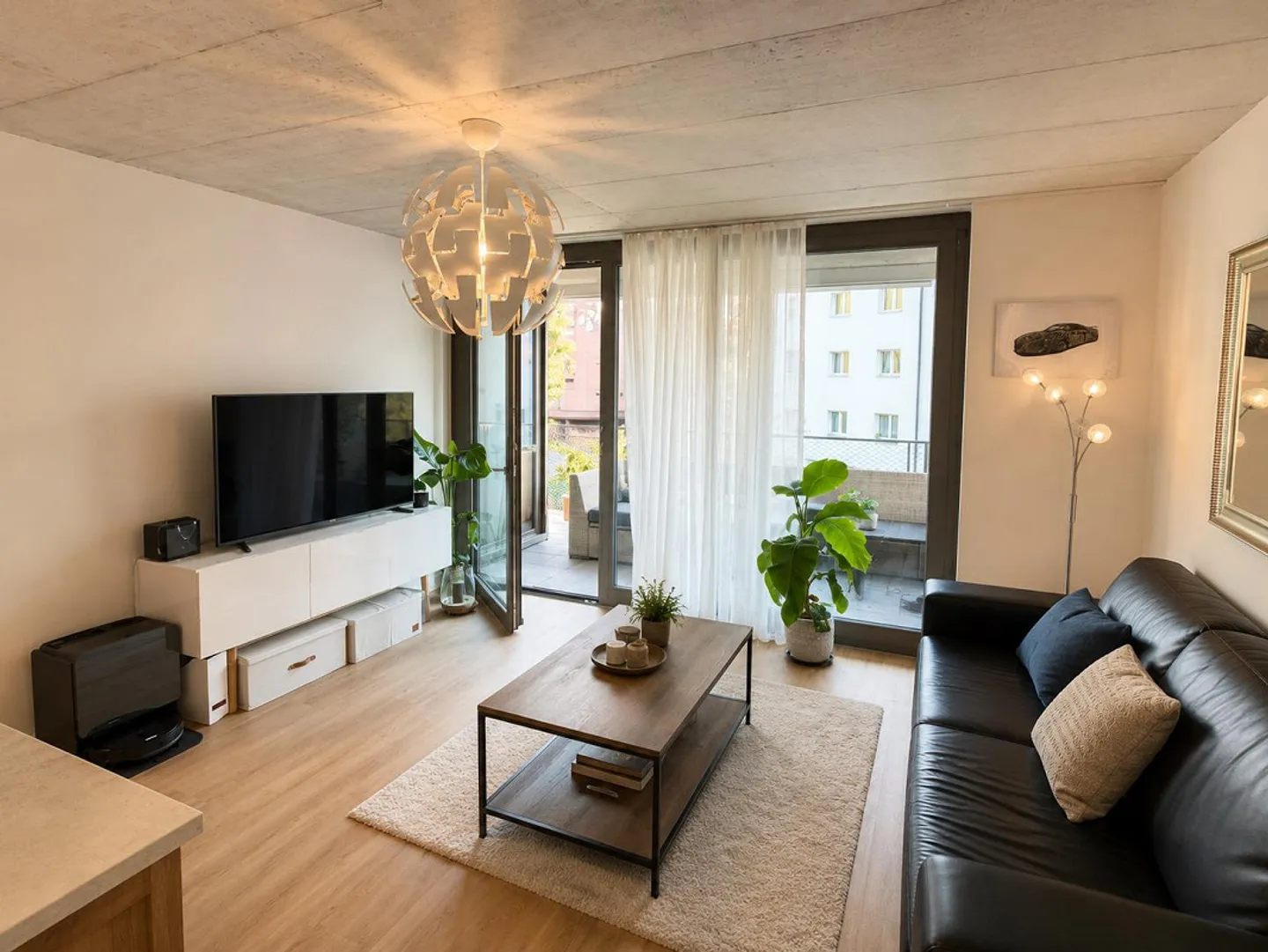 Moderne 2-Zimmer-Wohnung mit grosser Loggia in Liestal - Photo 2 of 9