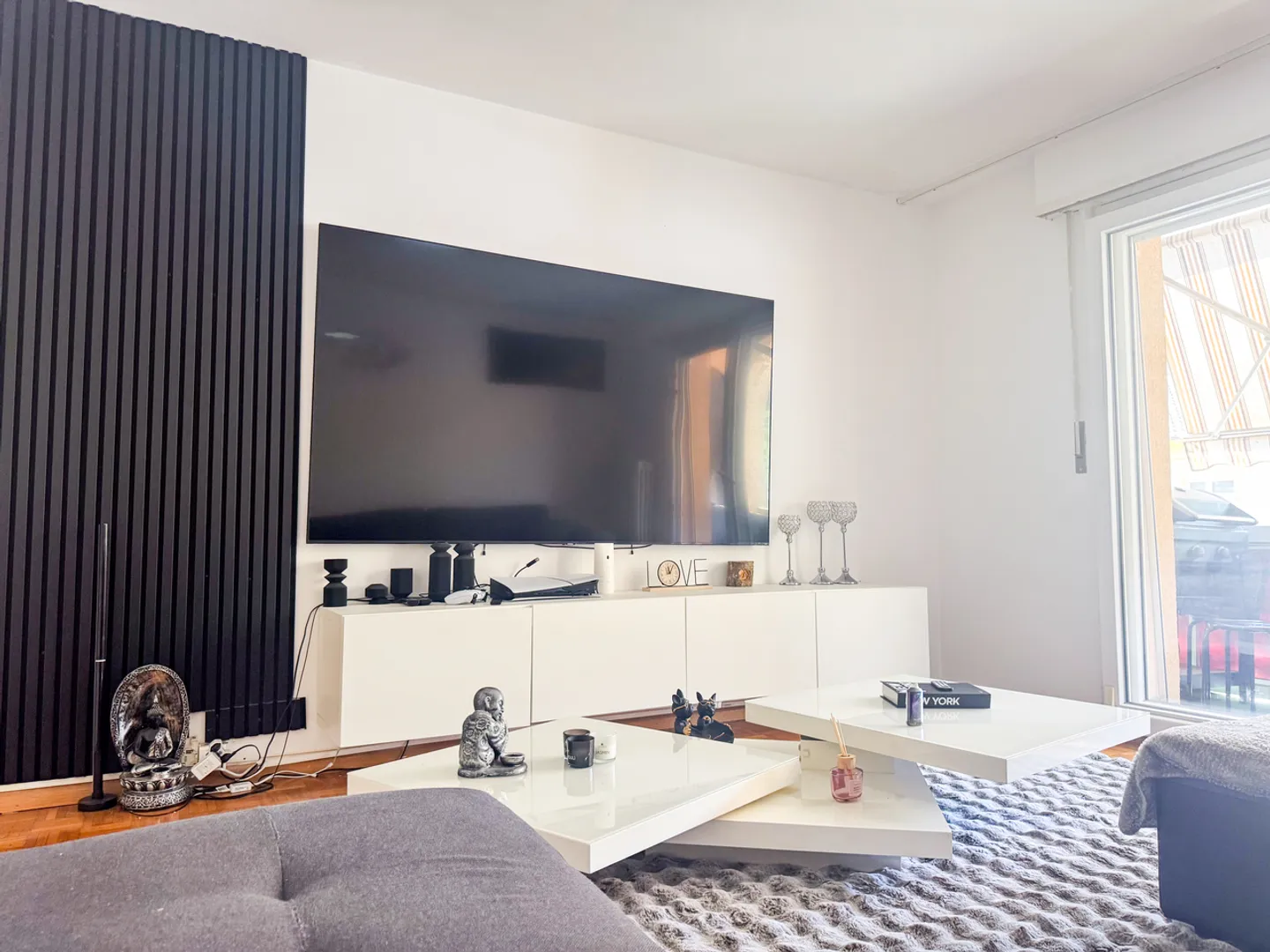 Charming Penthouse in Monthey - Photo 2 of 18