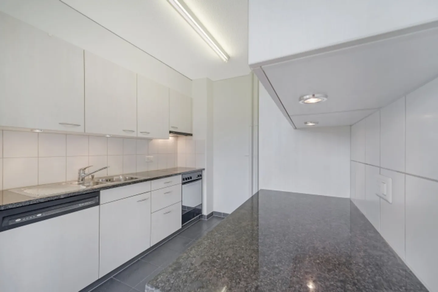 Directement sur l'Aare - pas seulement parfait pour les célibataires ! - Photo 4 sur 5