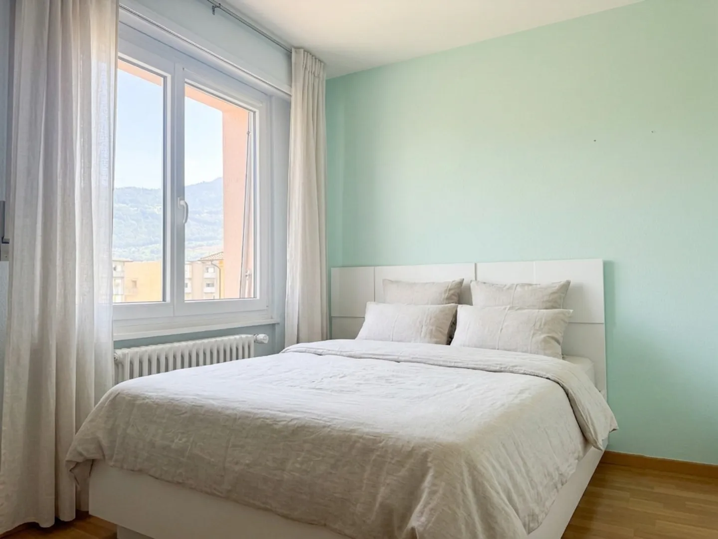 Charming Penthouse in Monthey - Photo 11 of 18