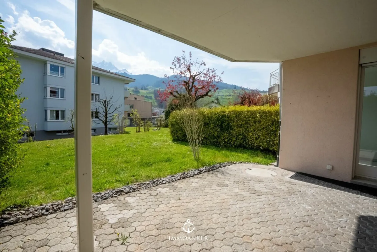 Habitat lumineux avec terrasse et balcon dans un endroit calme à Kriens - Photo 4 sur 15