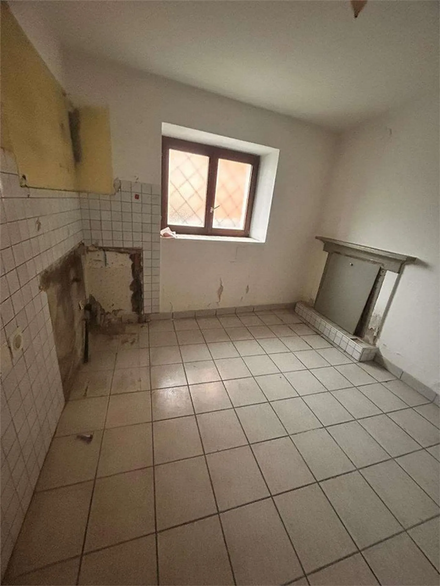 Gebäude zu renovieren - Foto 4 von 13