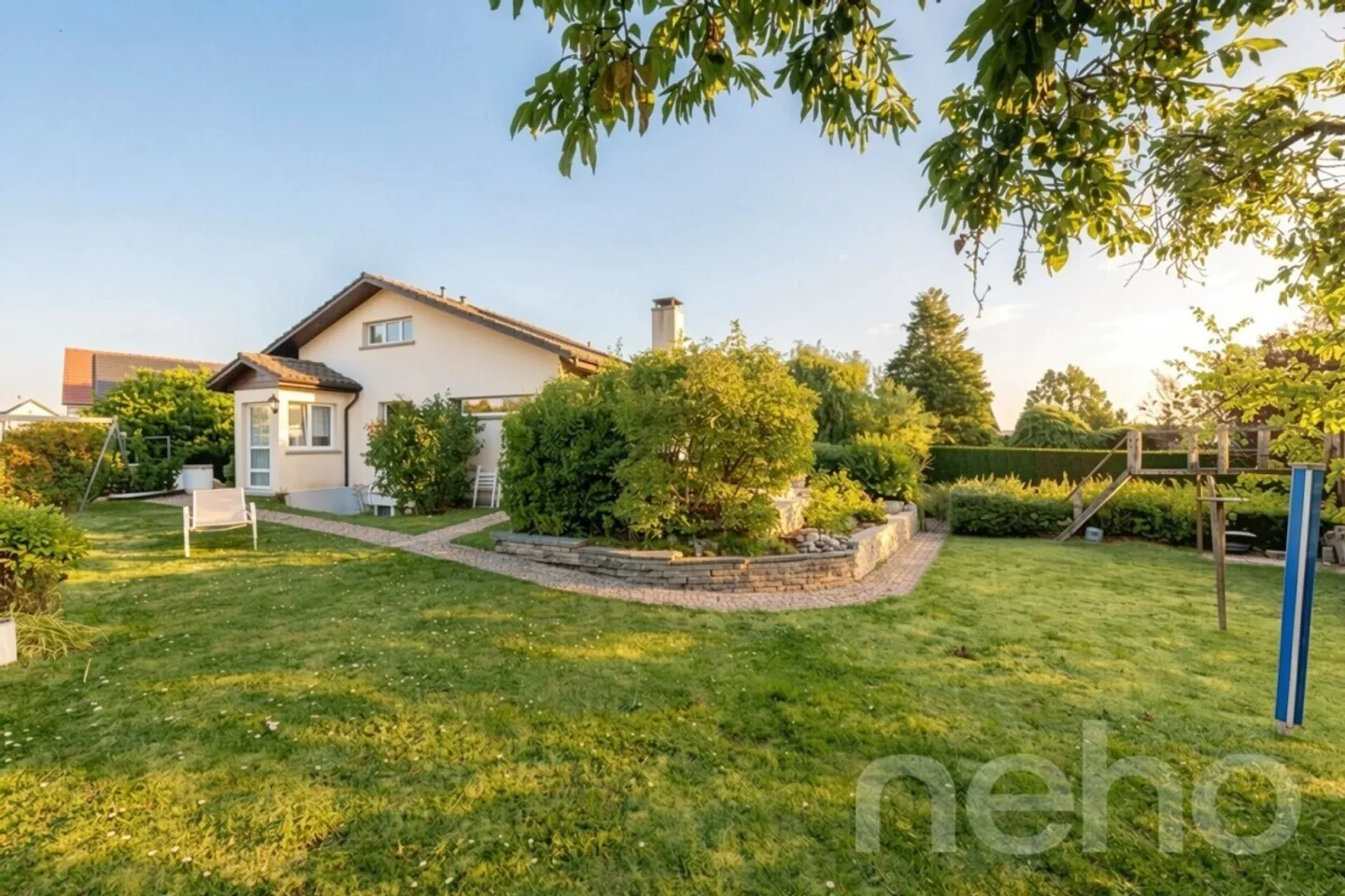 Bright family home with garden and studio potential - Photo 1 of 12