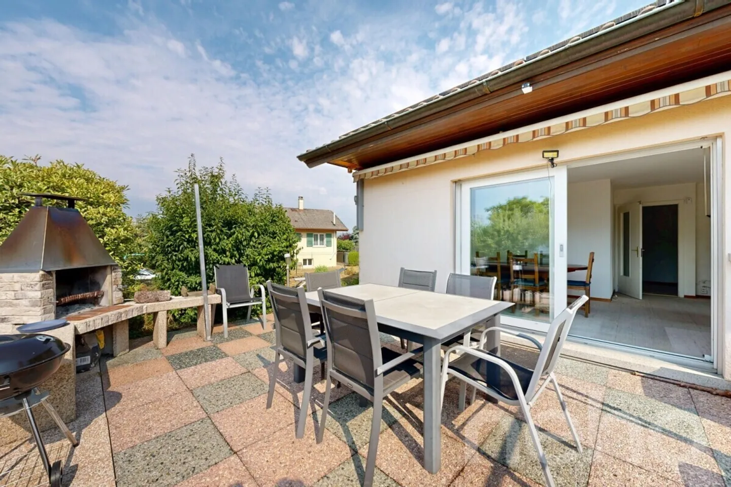 Bright family home with garden and studio potential - Photo 11 of 12