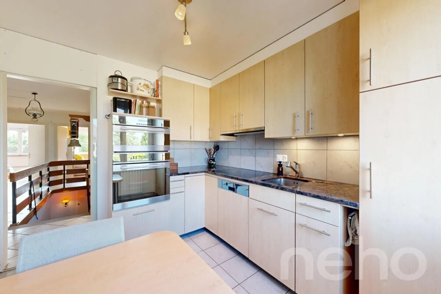 Bright family home with garden and studio potential - Photo 7 of 12