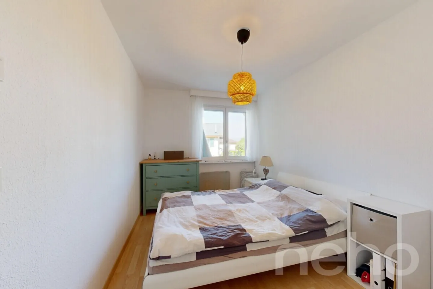 Bright family home with garden and studio potential - Photo 8 of 12