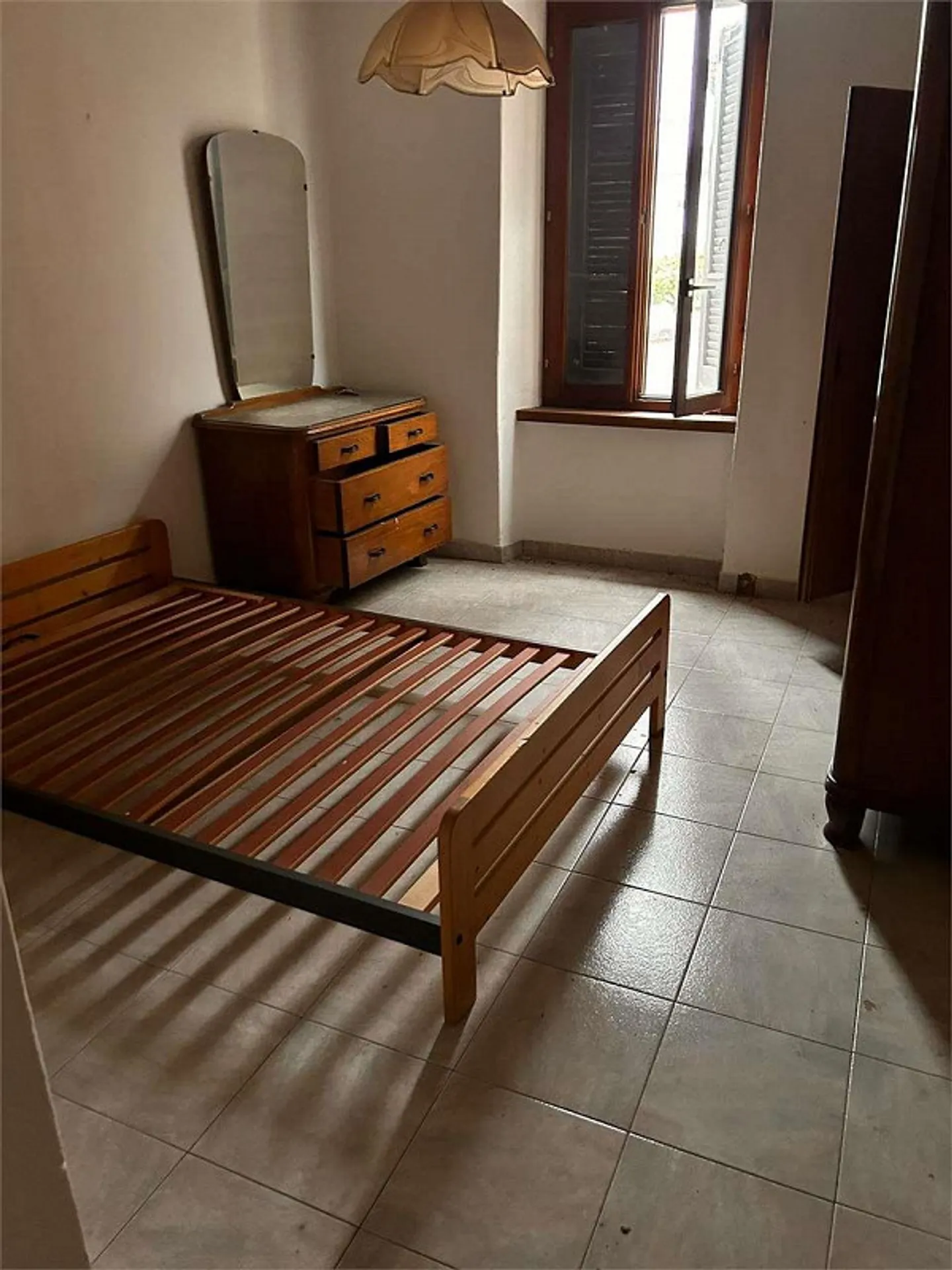 Gebäude zu renovieren - Foto 11 von 13