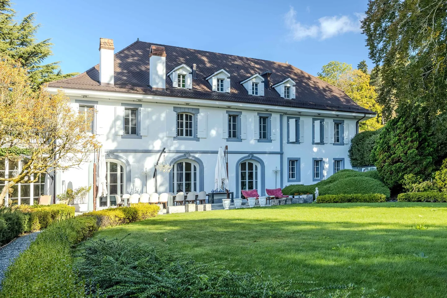 Villa luxueuse du 19e siècle - Photo 1 sur 9